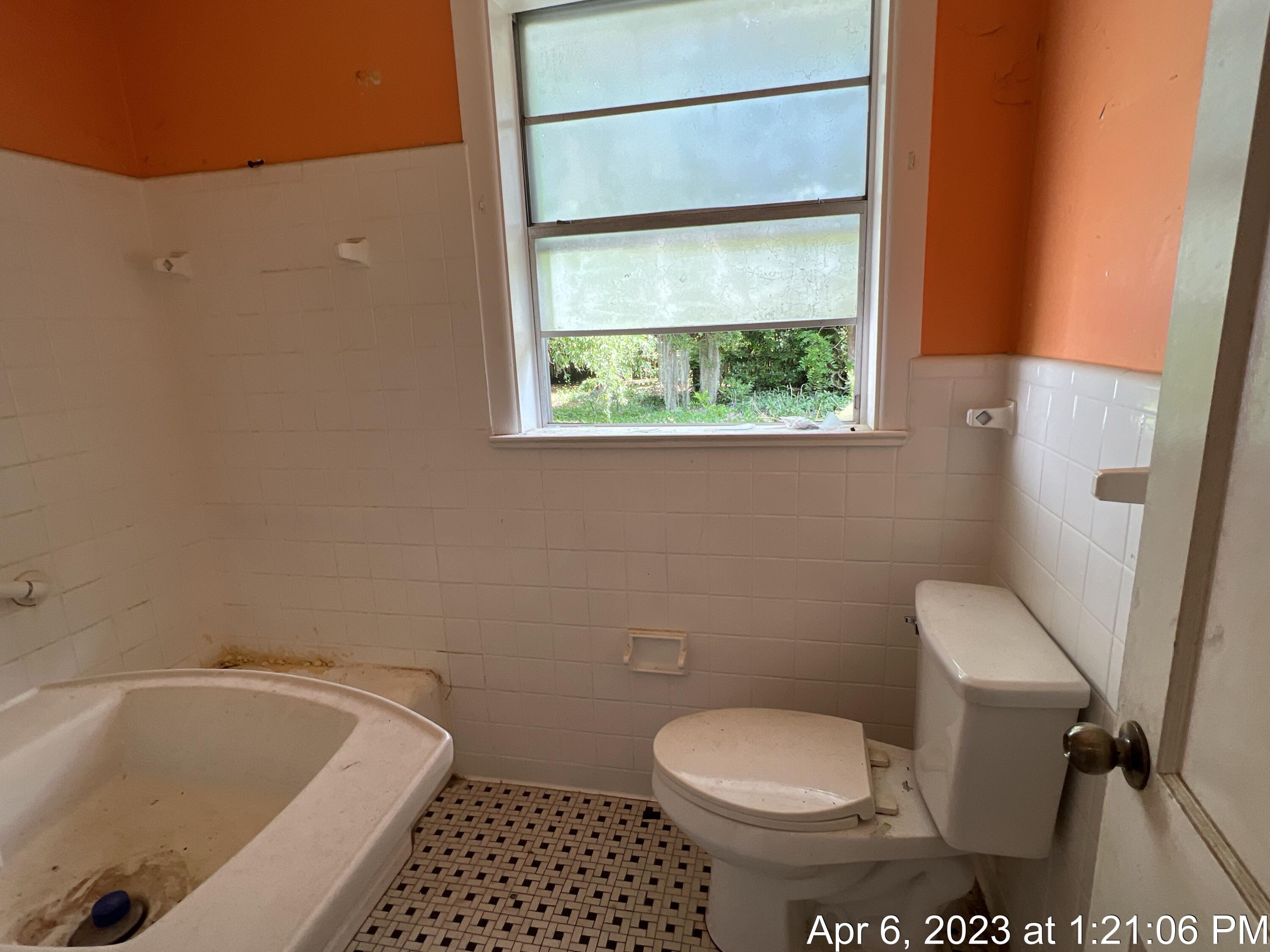 GARNIERS BEACH - Residential