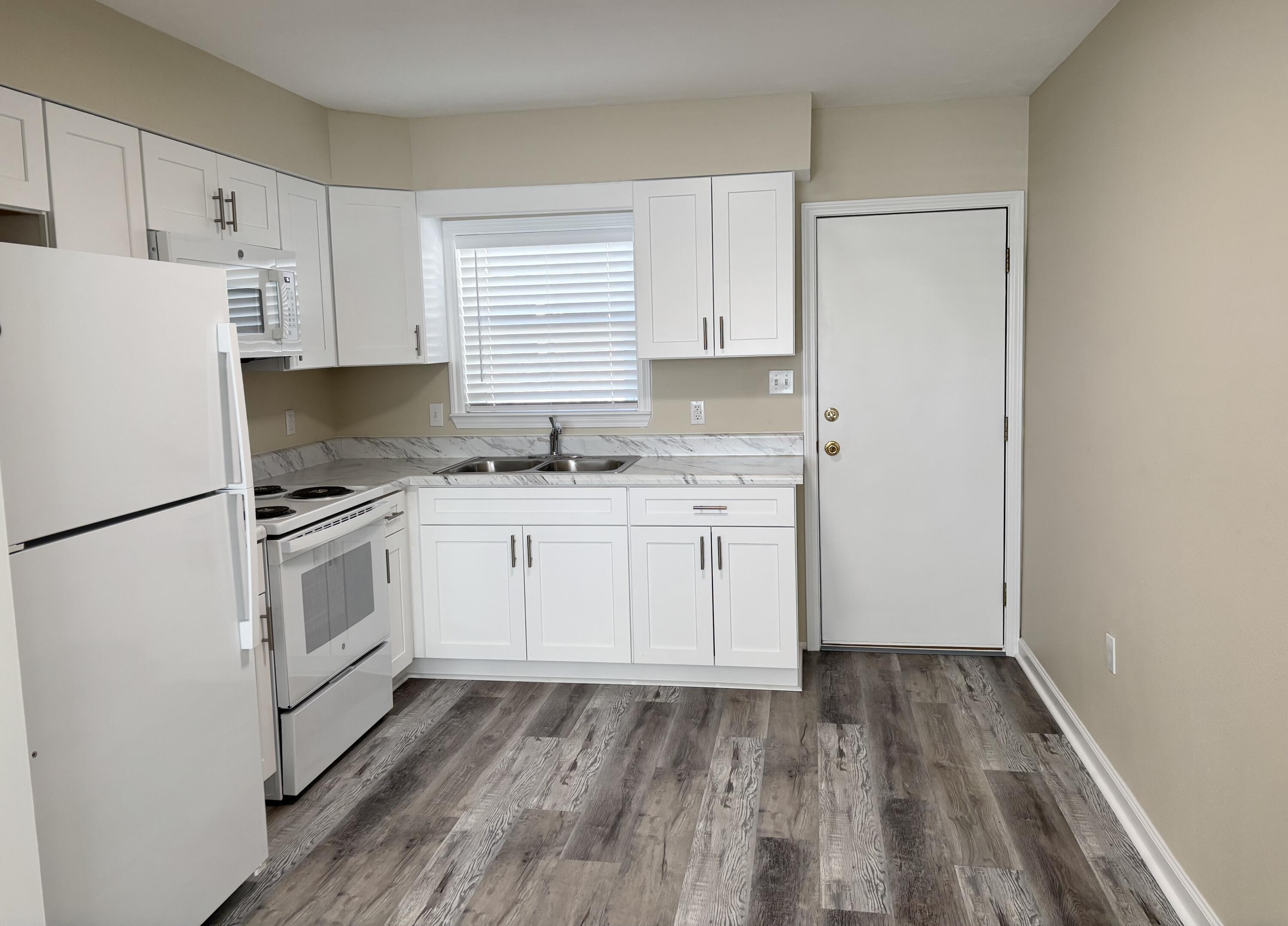 Racetrack Rd 1st Sub - Residential Lease