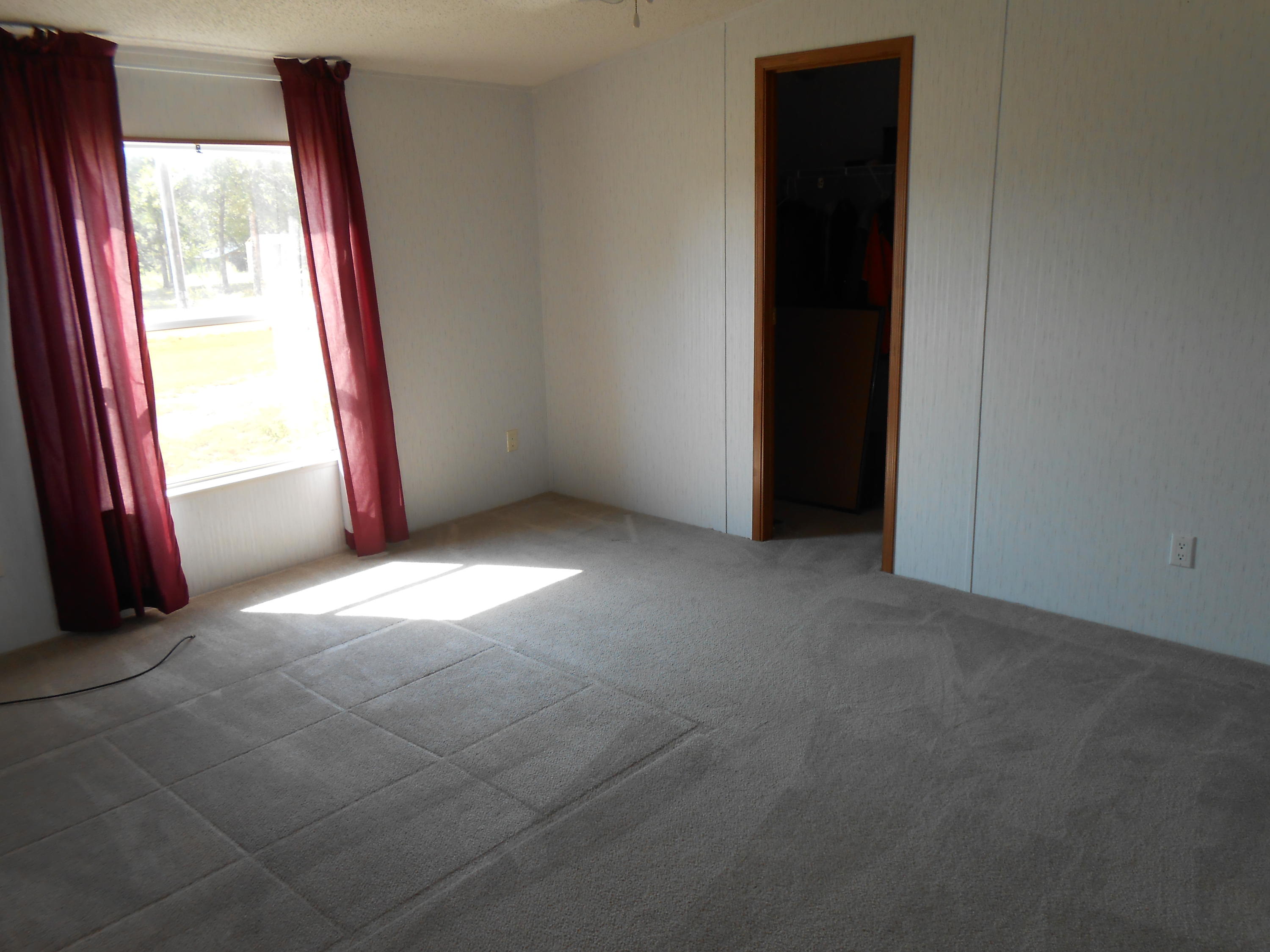 OAKWOOD LAKES ESTATES - Residential