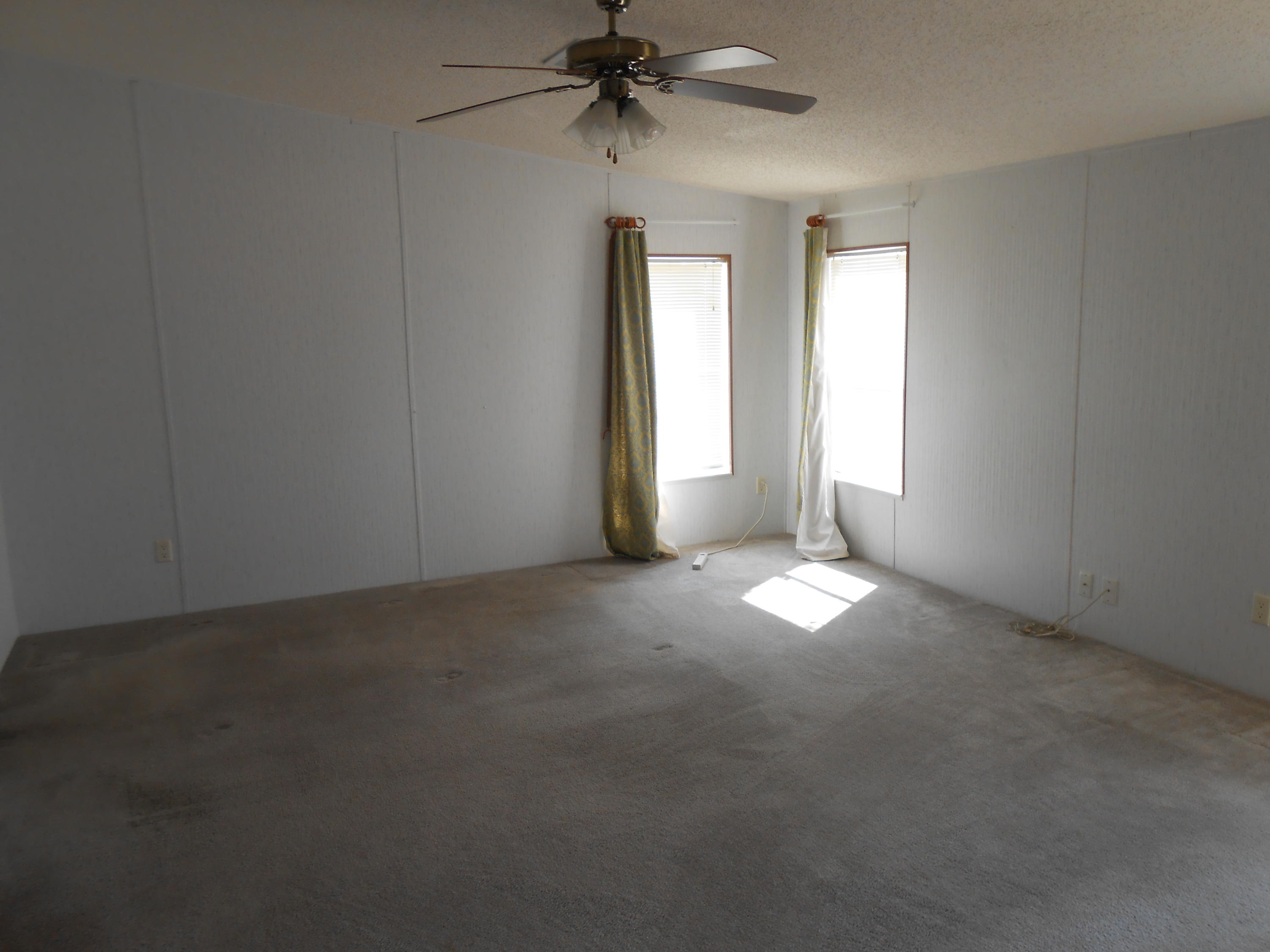 OAKWOOD LAKES ESTATES - Residential