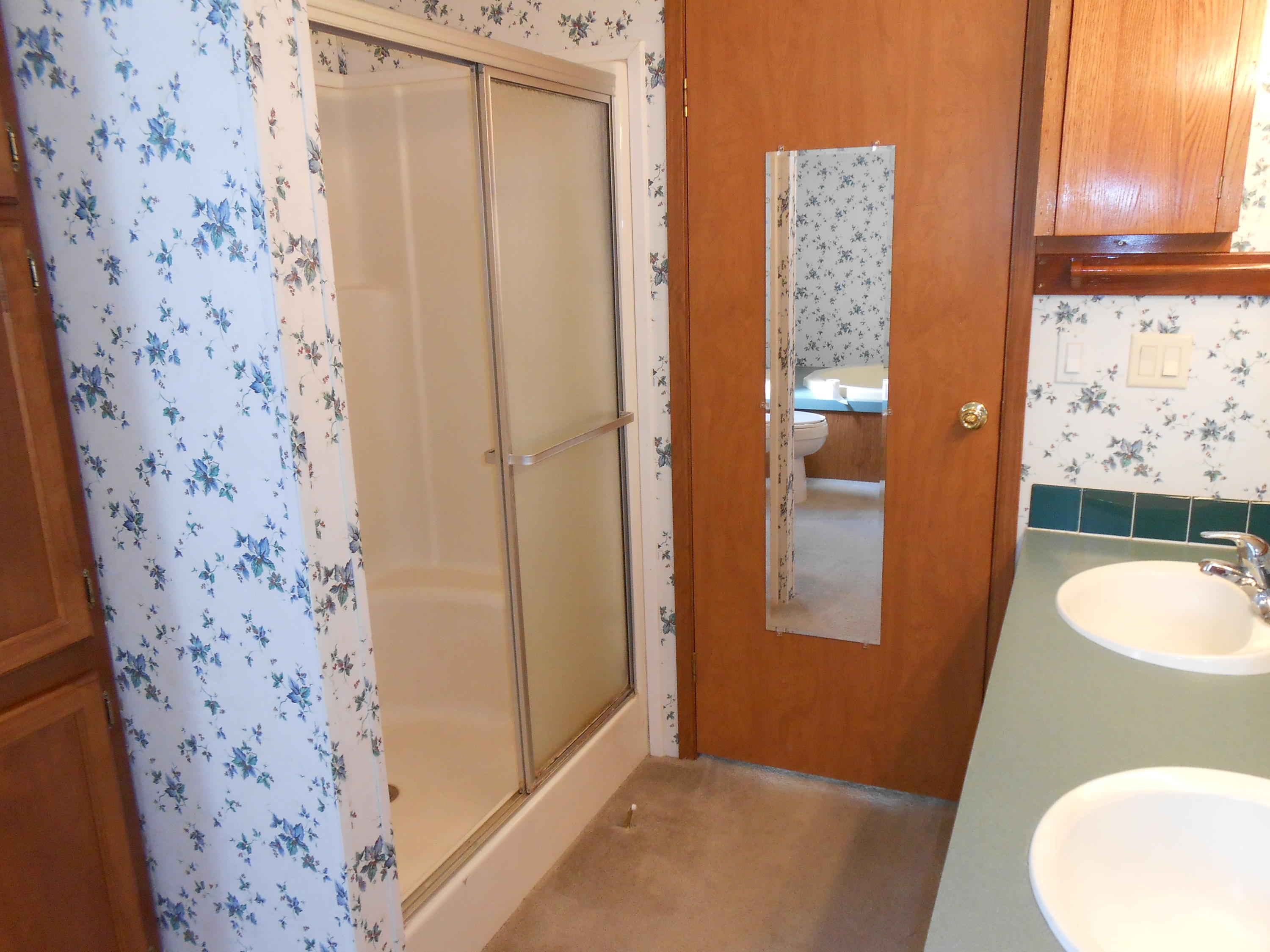 OAKWOOD LAKES ESTATES - Residential