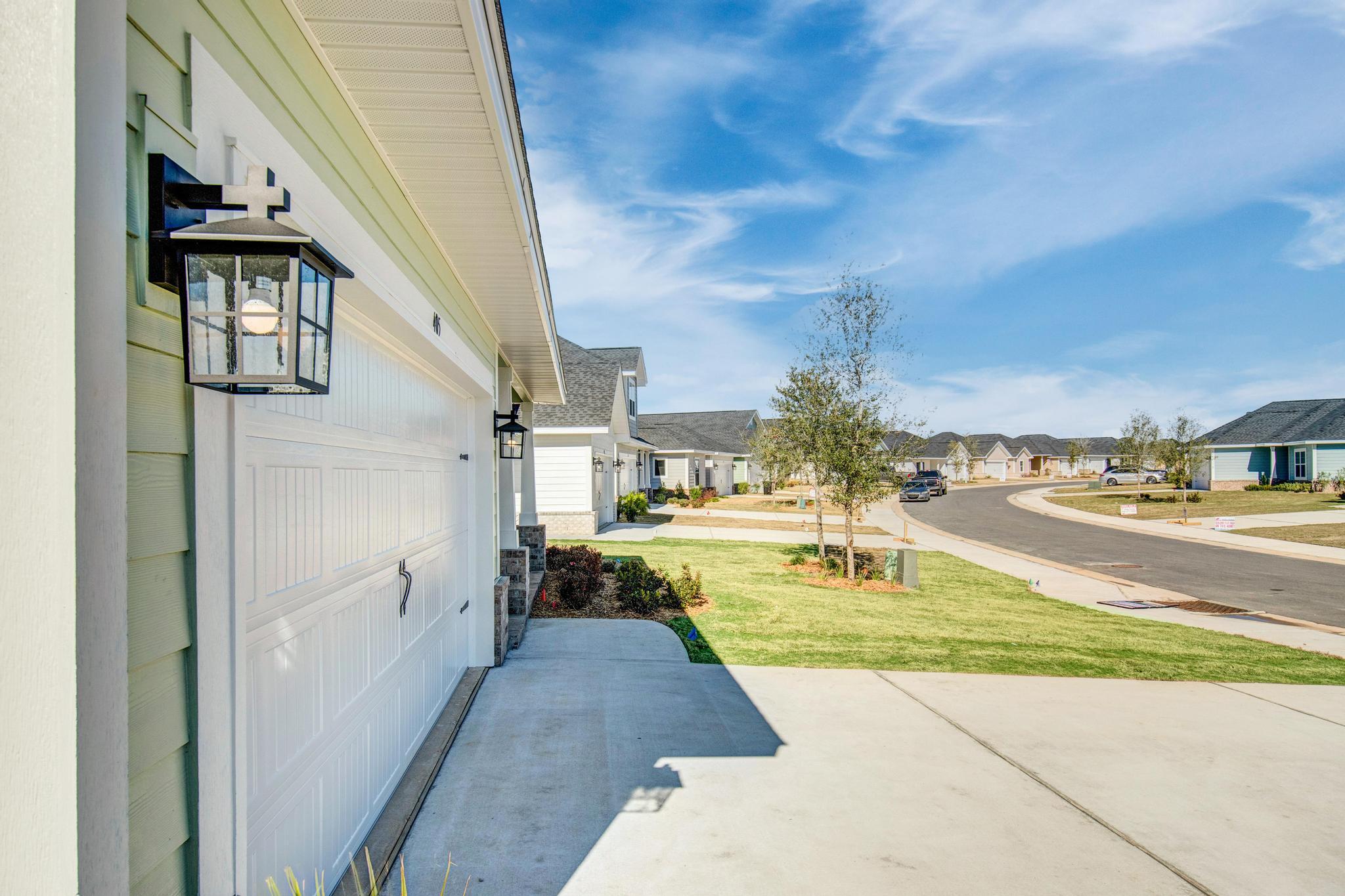 THE BLUFFS AT LAFAYETTE - Residential