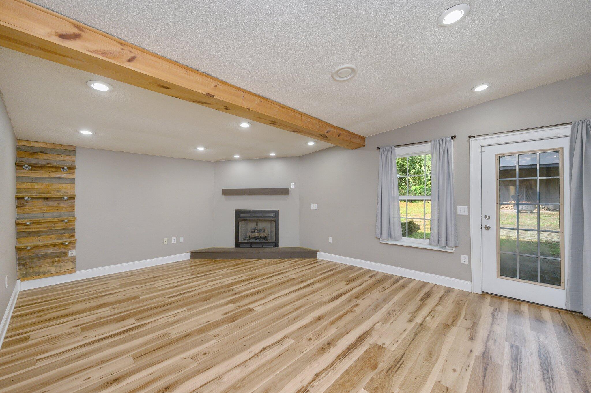 CRESTVIEW HEIGHTS - Residential