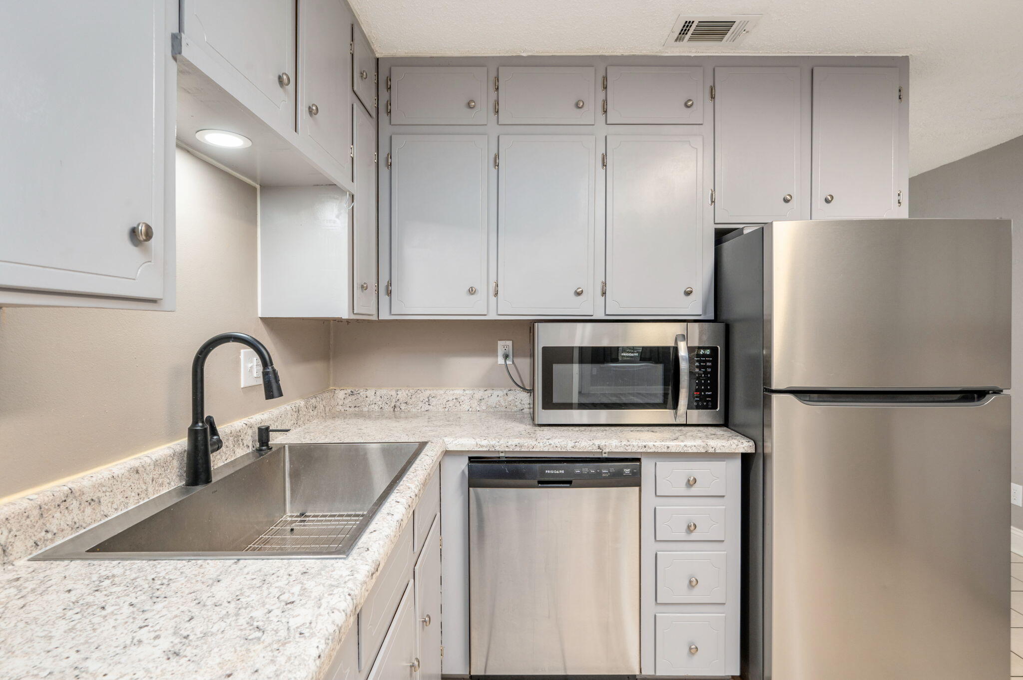 CRESTVIEW HEIGHTS - Residential