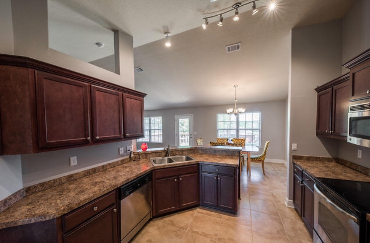 SILVER CREEK ESTATES - Residential