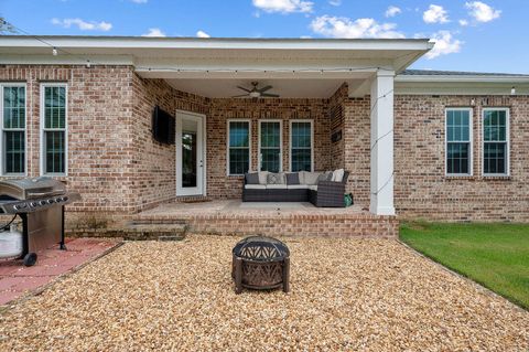 A home in Niceville