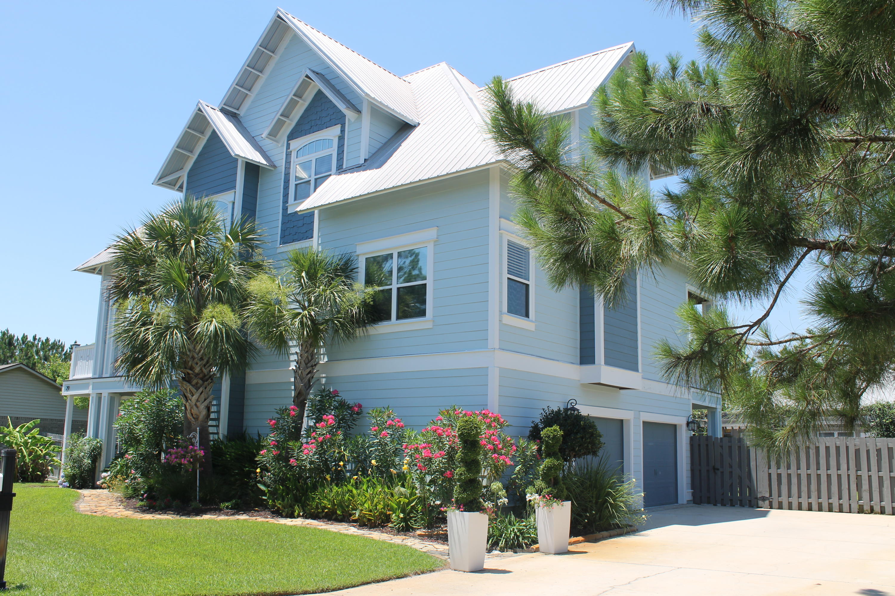 SHORTLINE ESTATES THE COTTAGES OF - Residential