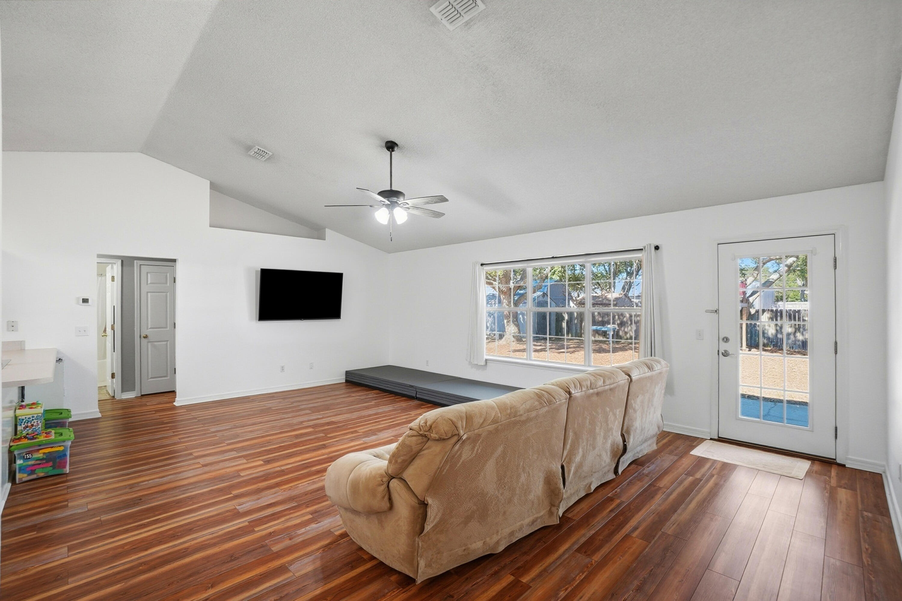 MARION MANOR - Residential