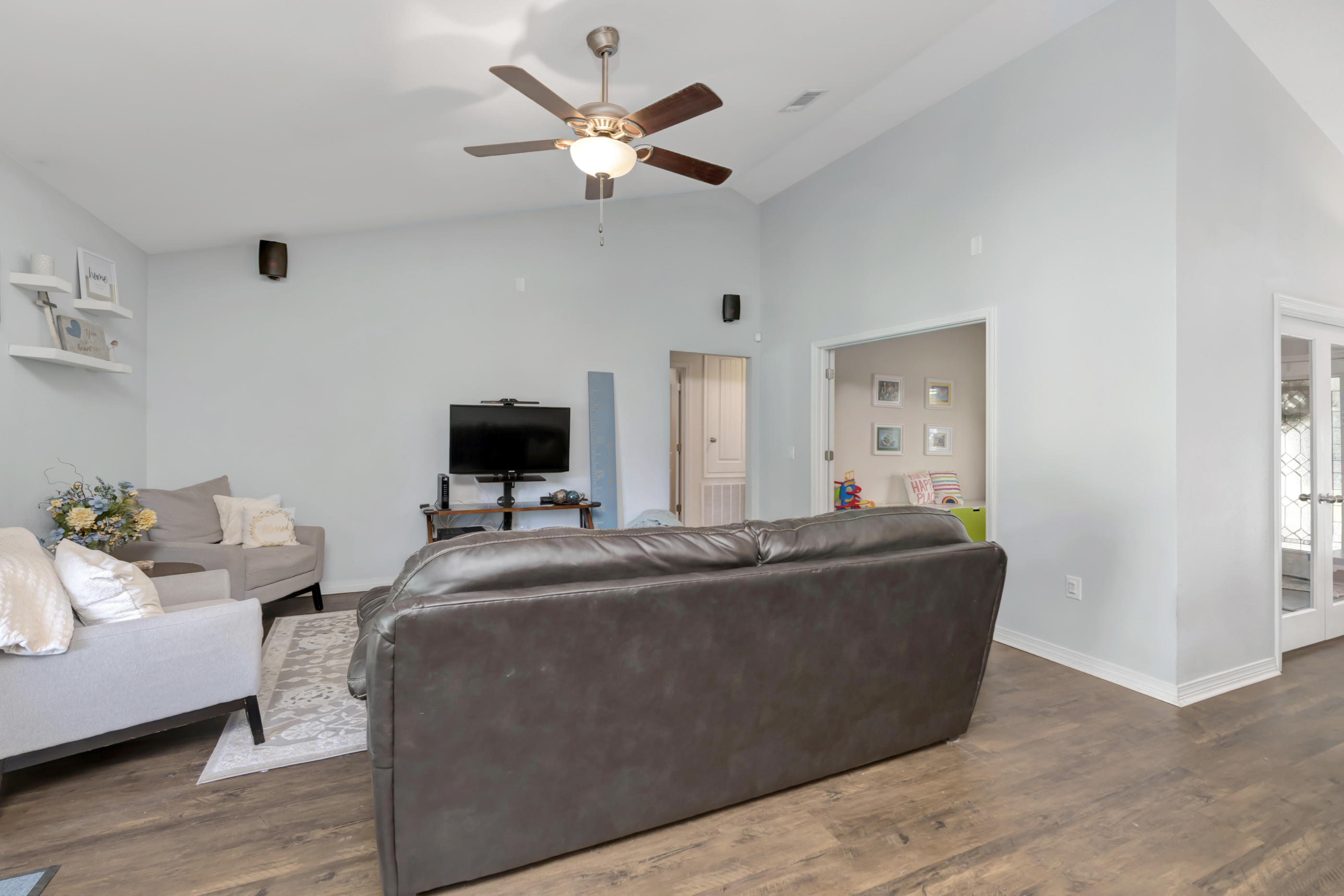 NAVARRE S/D 2ND ADDN - Residential