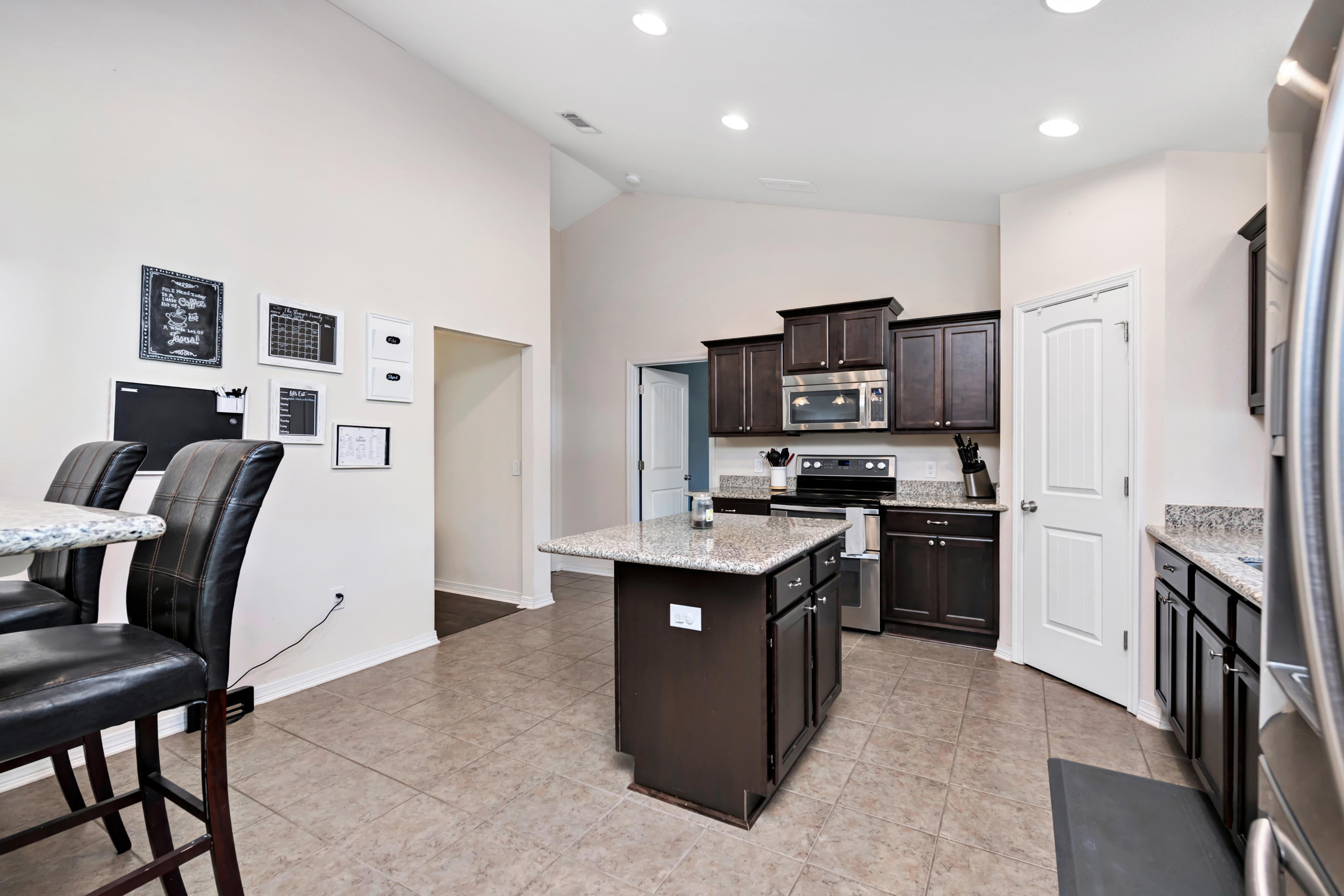 NAVARRE S/D 2ND ADDN - Residential