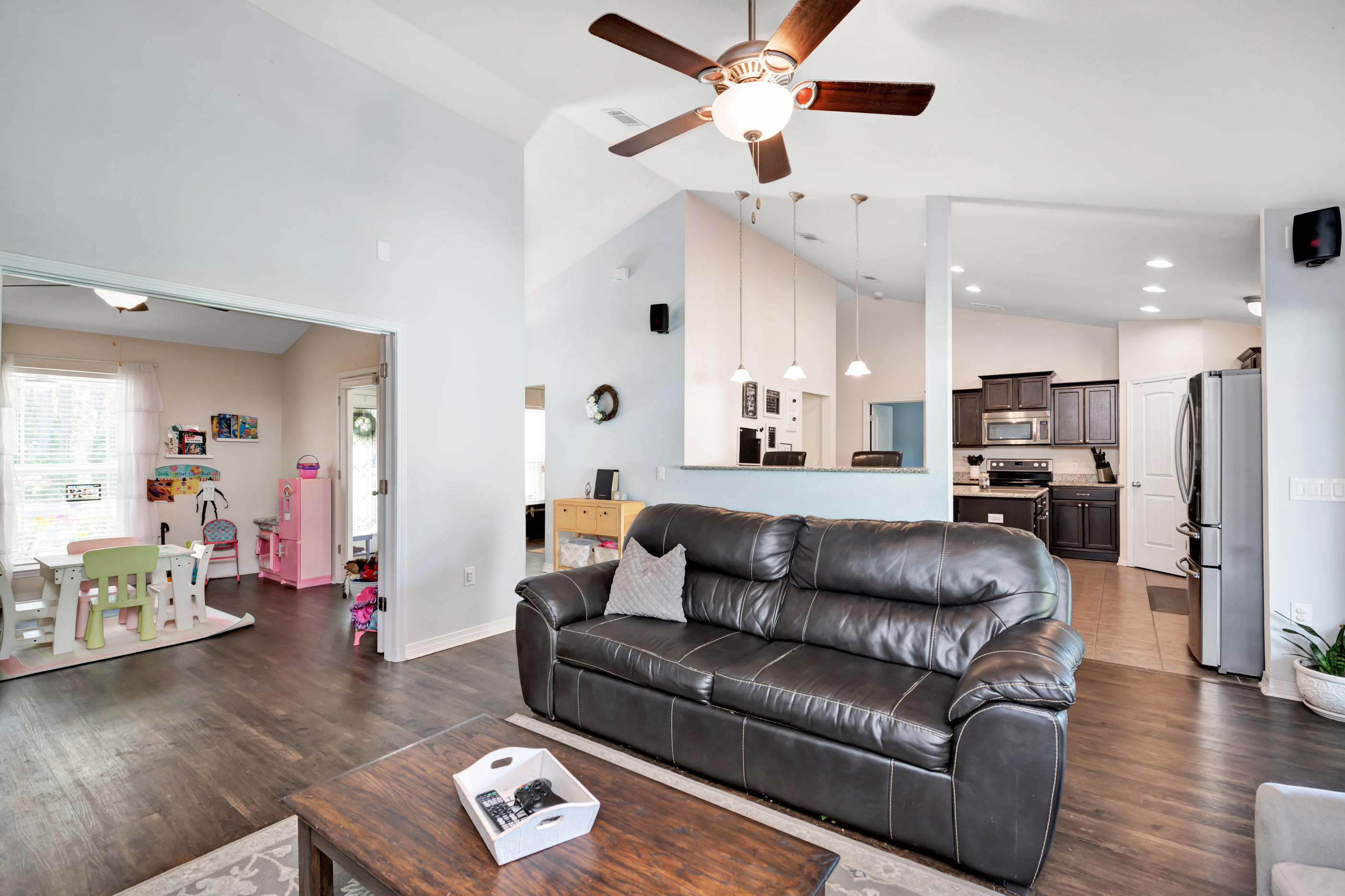 NAVARRE S/D 2ND ADDN - Residential