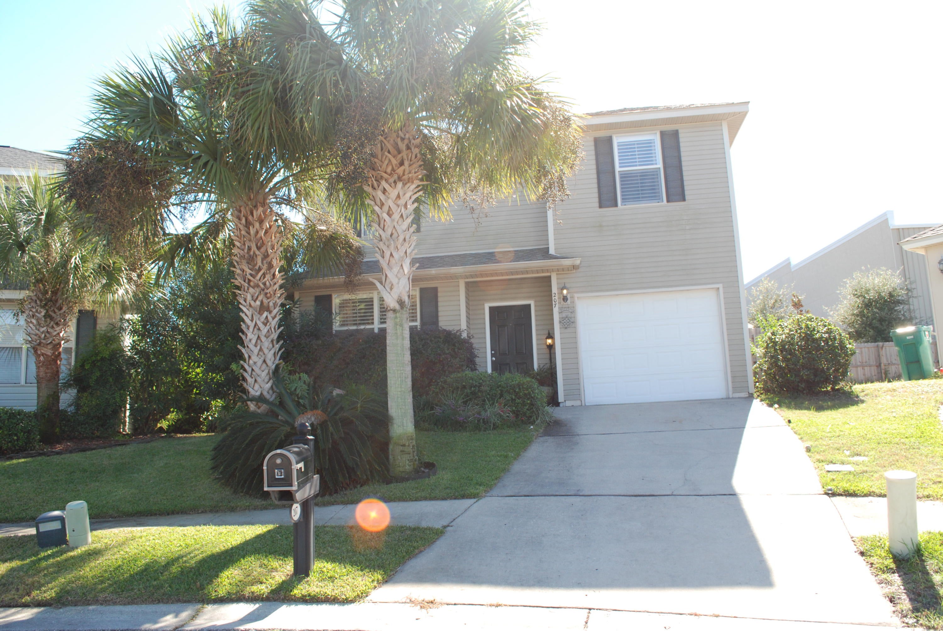 Photo 1 of 13 — 207 WILDCAT Court, Destin, FL 32541