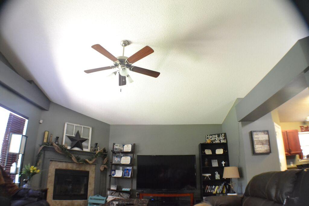 PROMISE CREEK - Residential