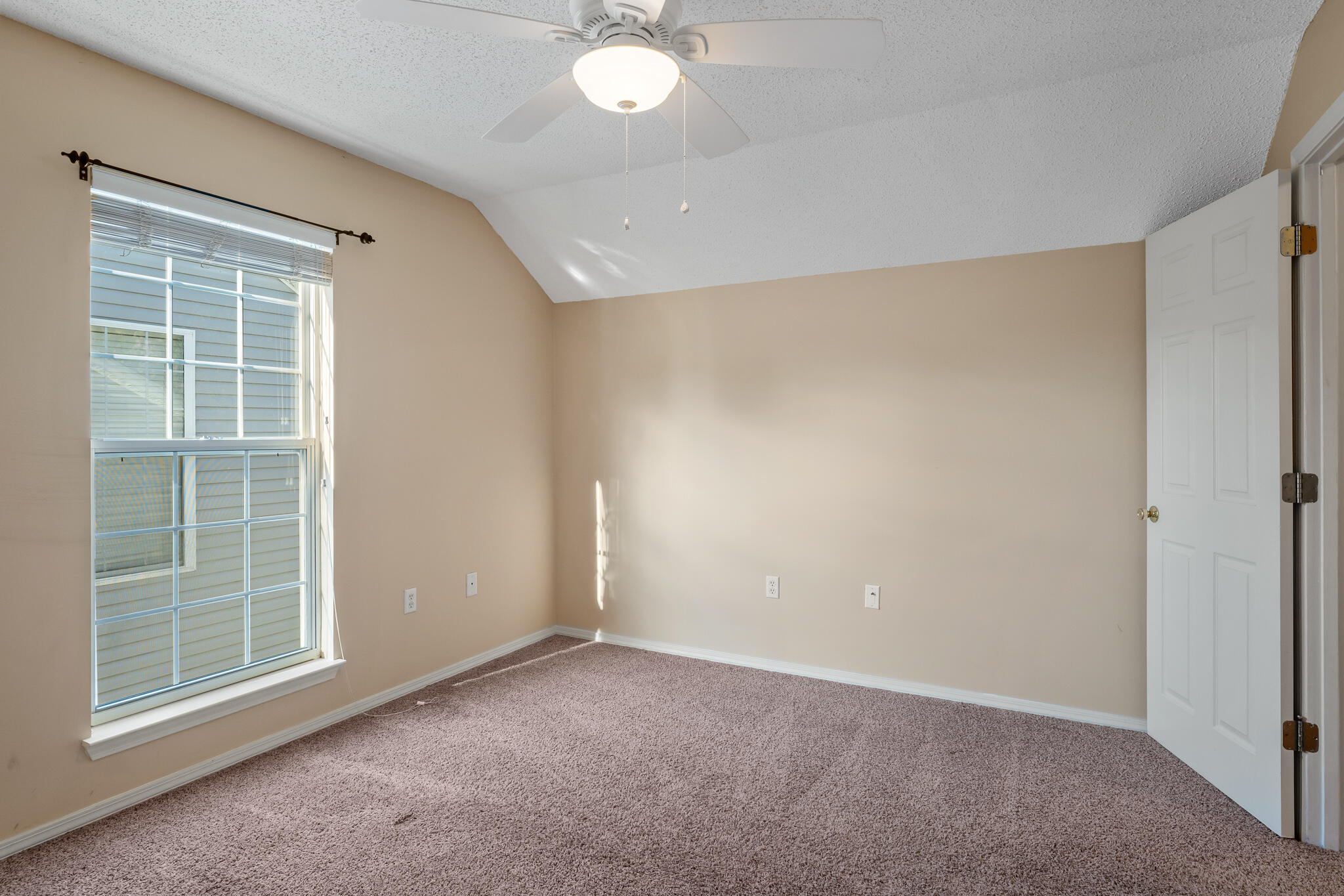 HUNTERS RUN S/D - Residential