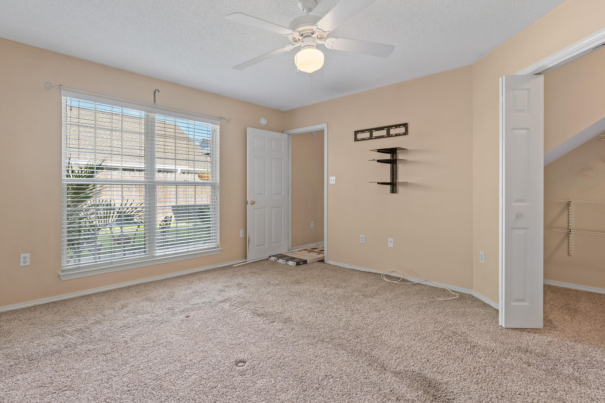 HUNTERS RUN S/D - Residential