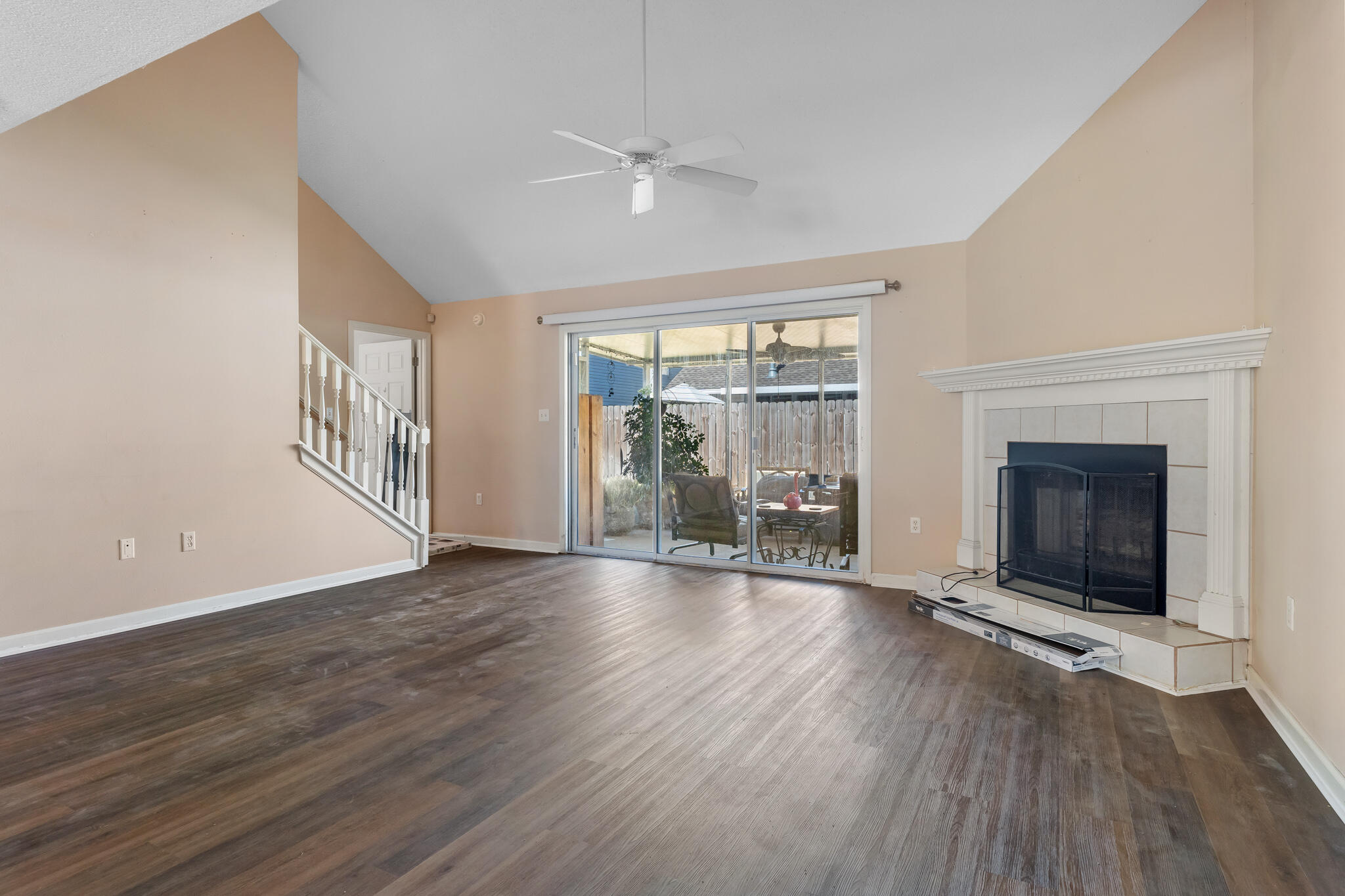 HUNTERS RUN S/D - Residential