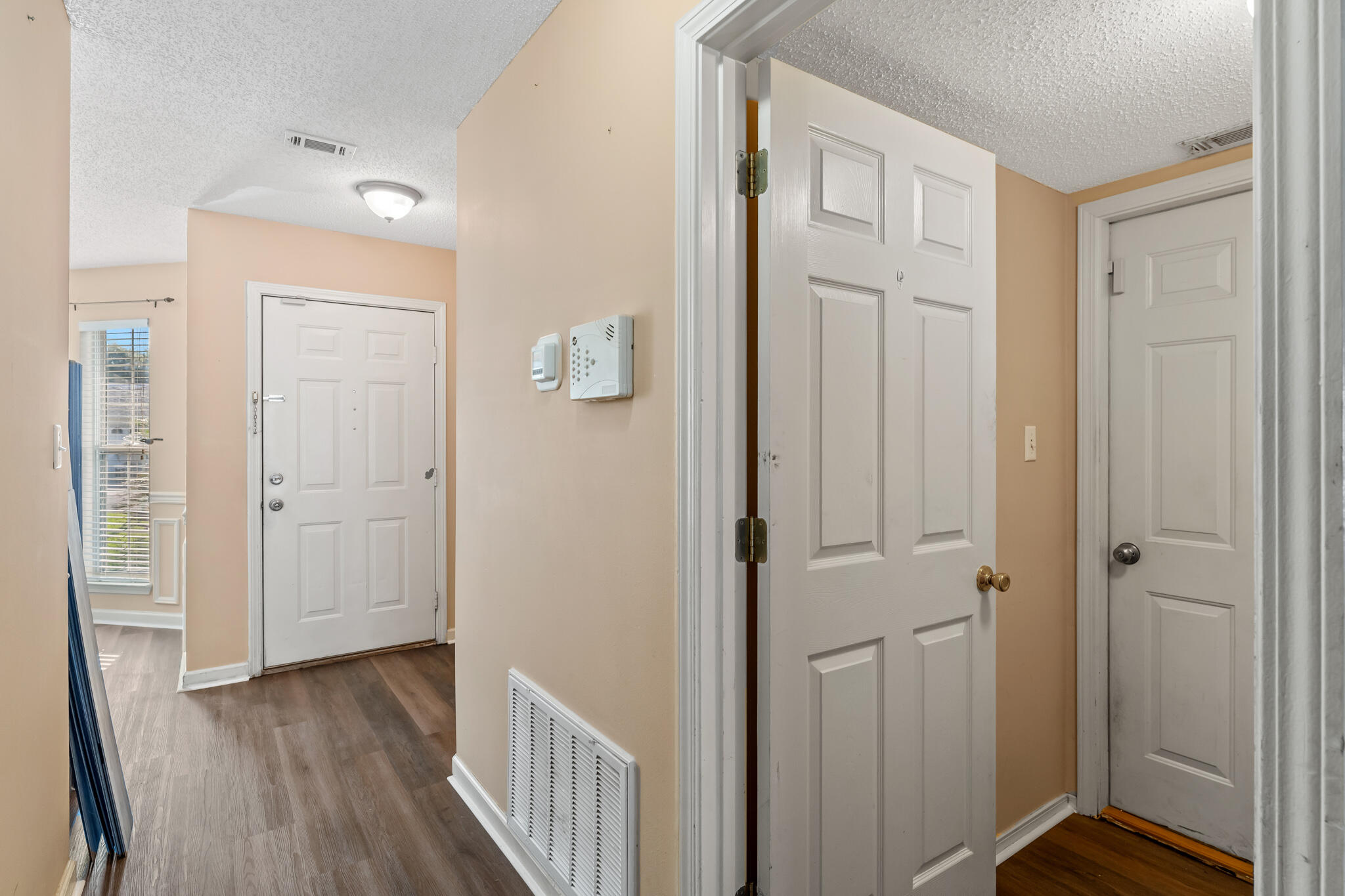 HUNTERS RUN S/D - Residential