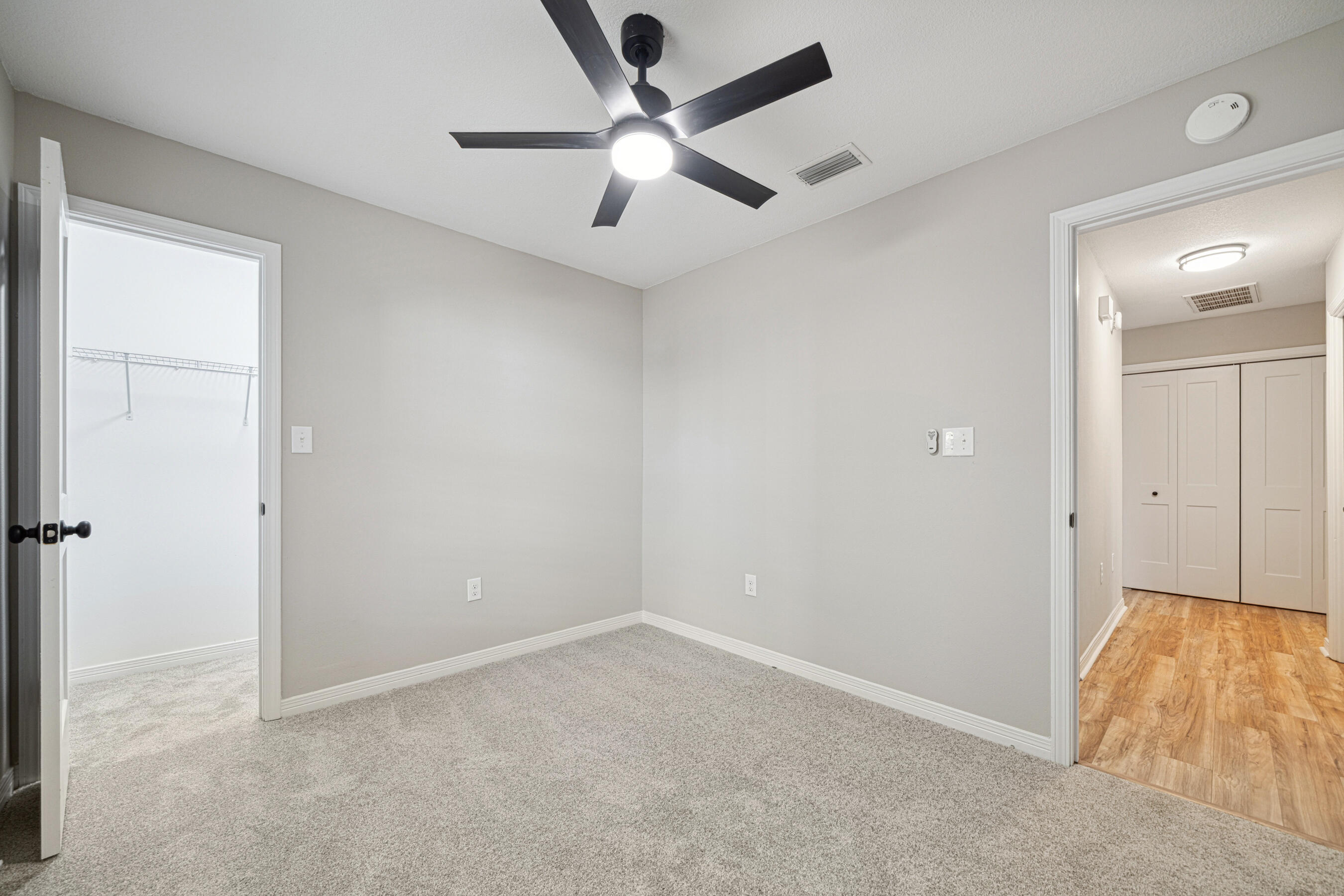 Ashland Manor - Residential