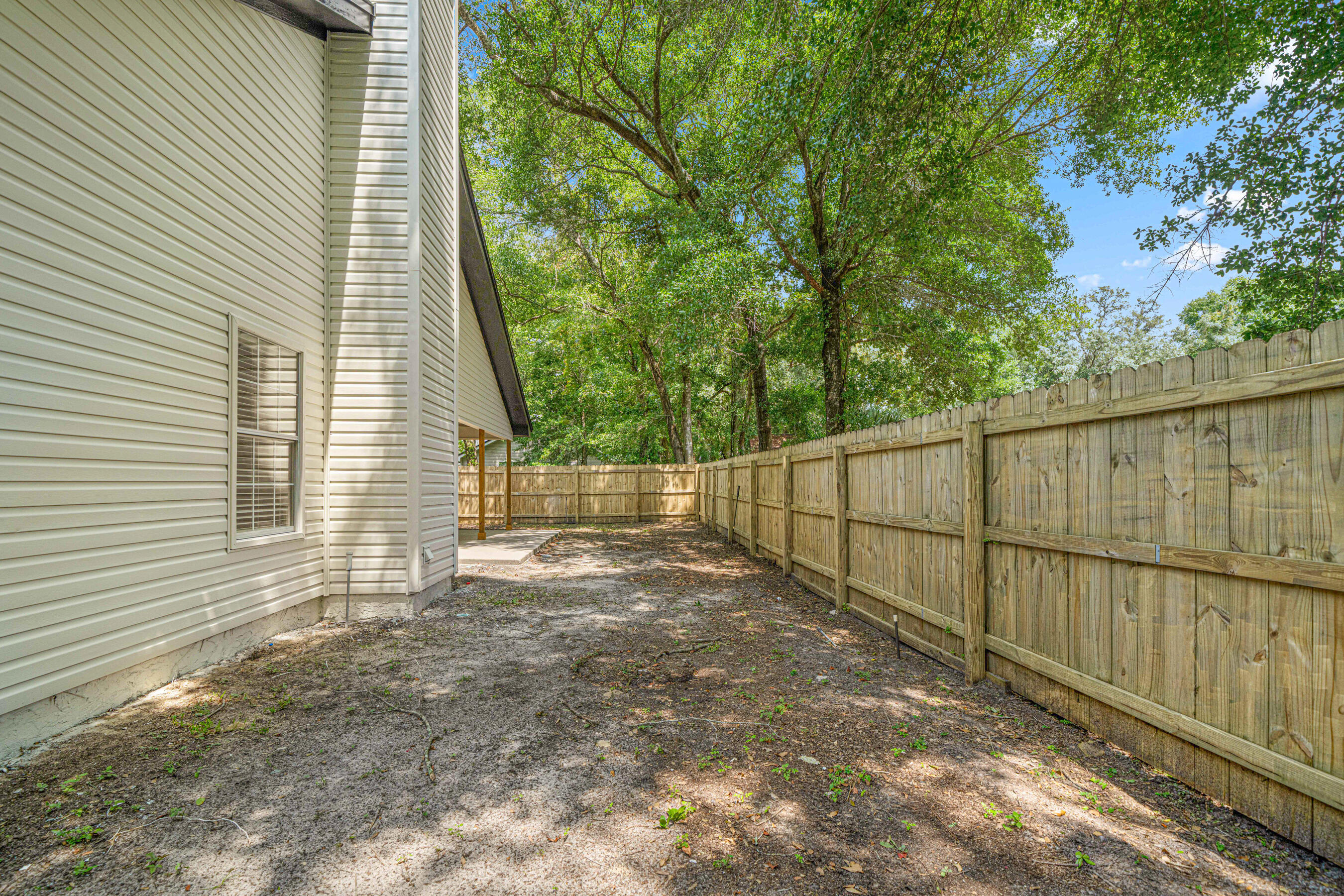 Ashland Manor - Residential