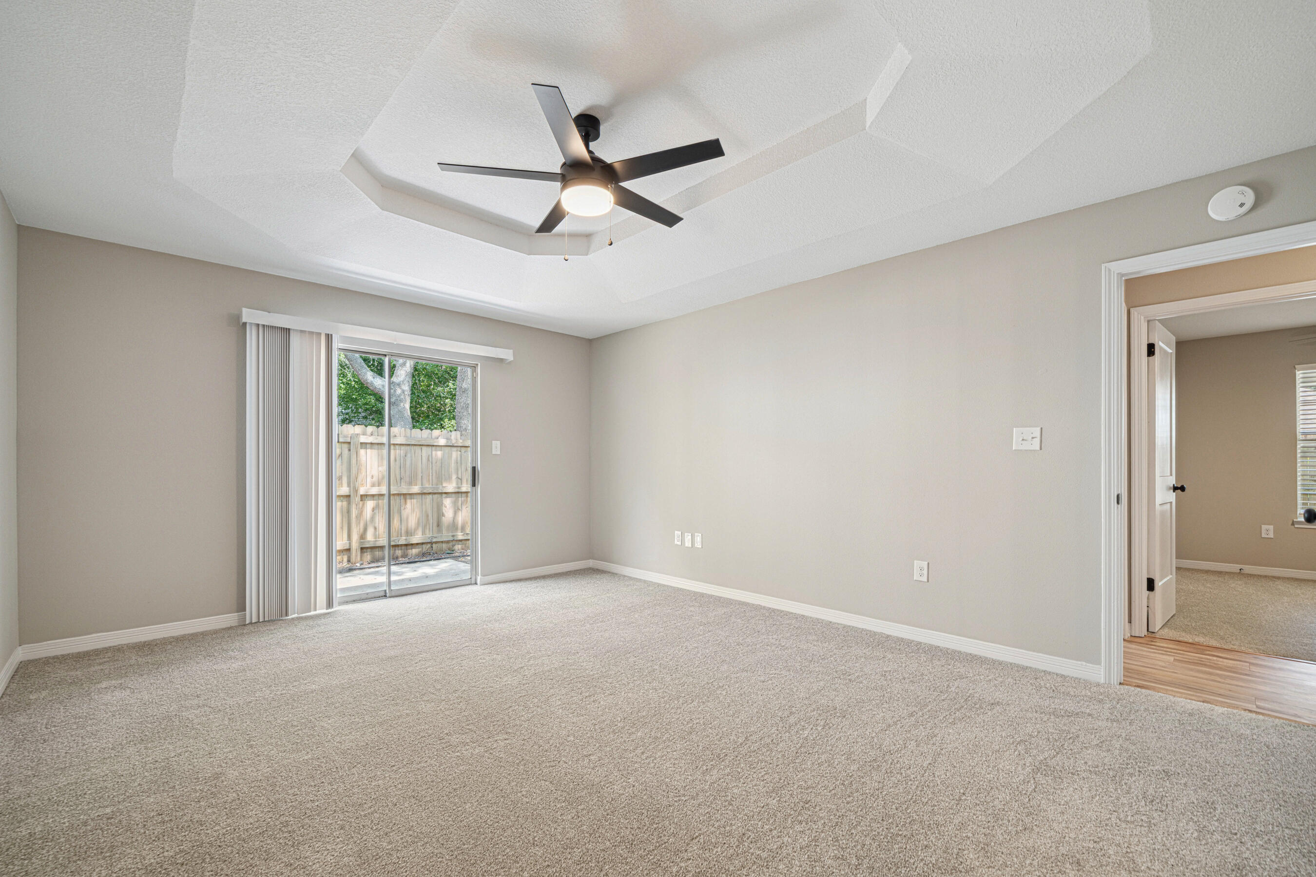 Ashland Manor - Residential