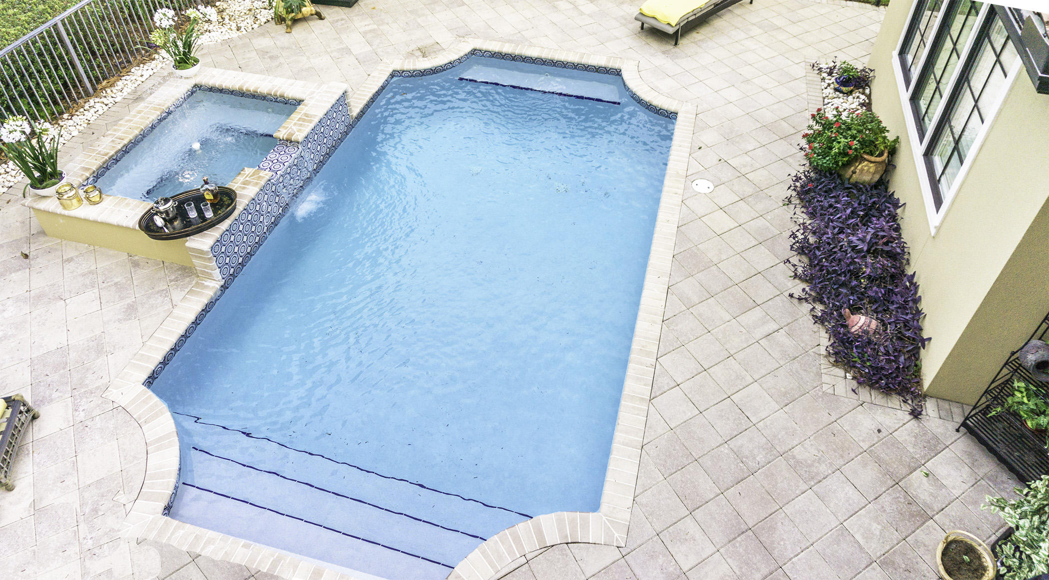 BURNT PINE - Residential