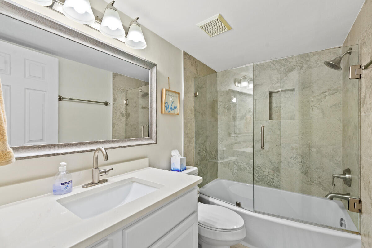 HIDDEN DUNES BEACH COTTAGES 1 - Residential