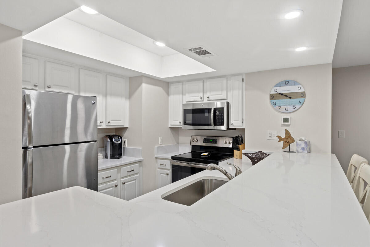 HIDDEN DUNES BEACH COTTAGES 1 - Residential