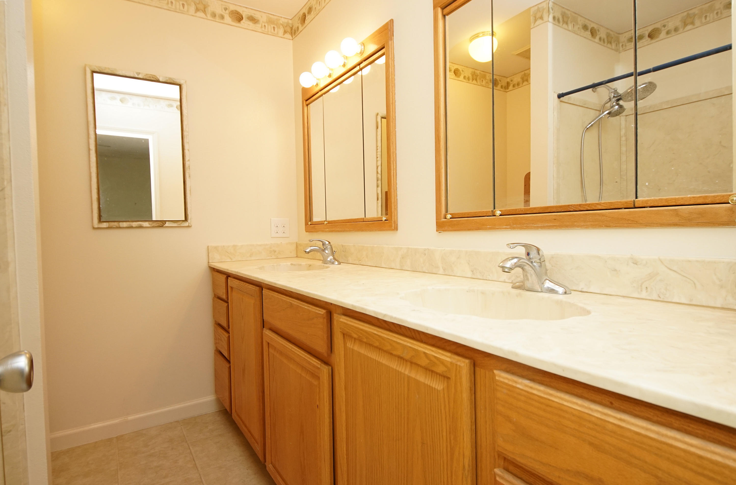 GARNIERS HEIGHTS 1ST ADDN - Residential