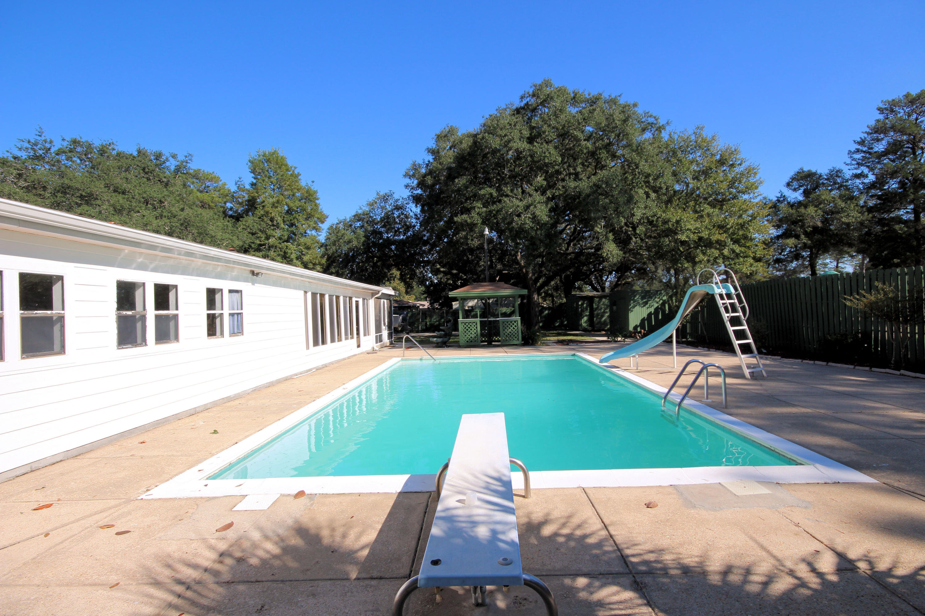 GARNIERS HEIGHTS 1ST ADDN - Residential