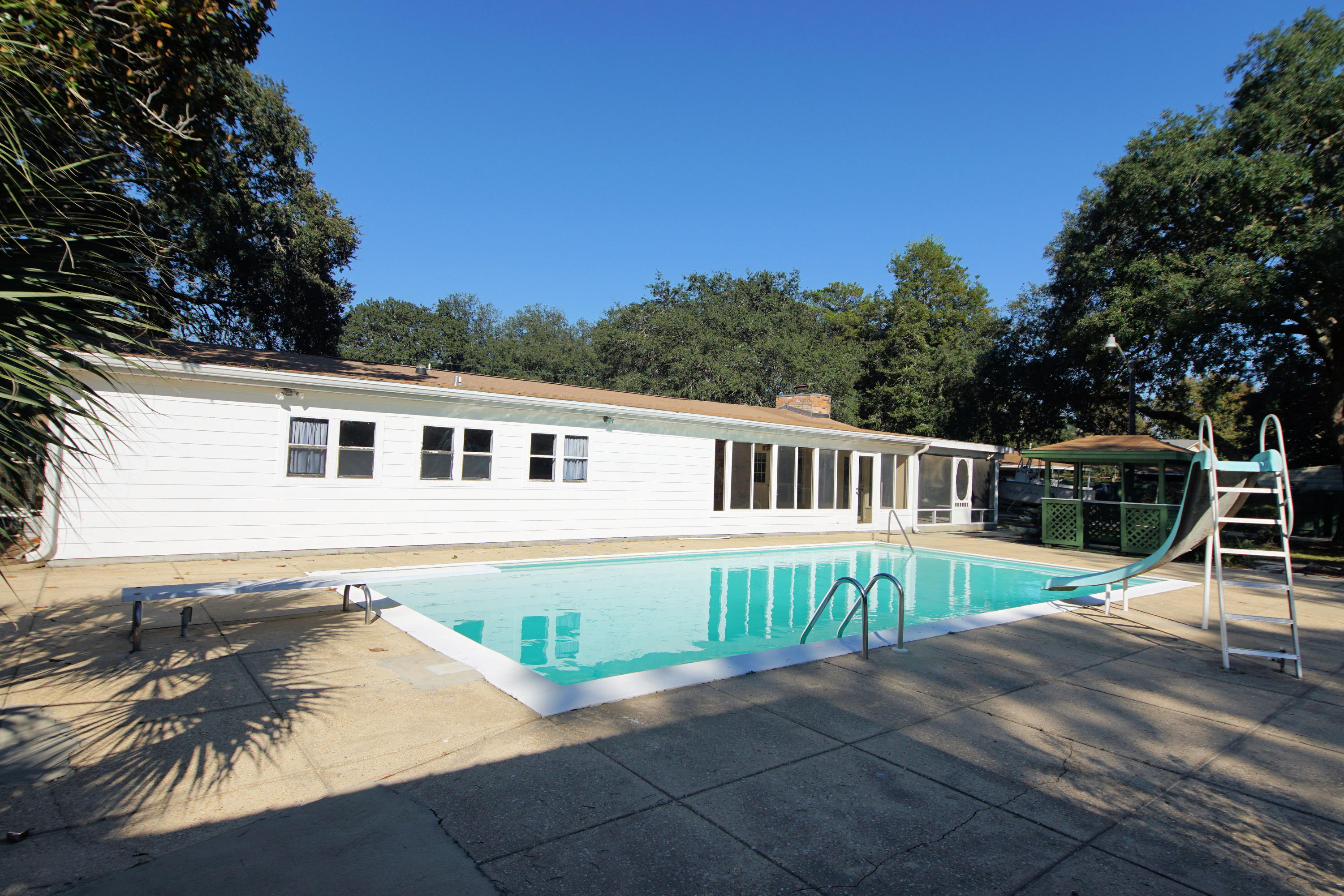 GARNIERS HEIGHTS 1ST ADDN - Residential