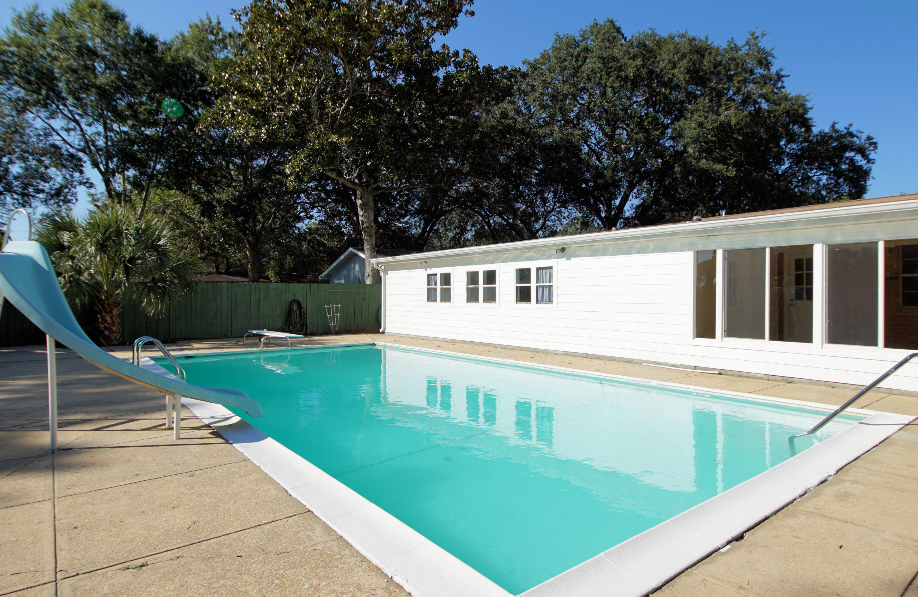 GARNIERS HEIGHTS 1ST ADDN - Residential