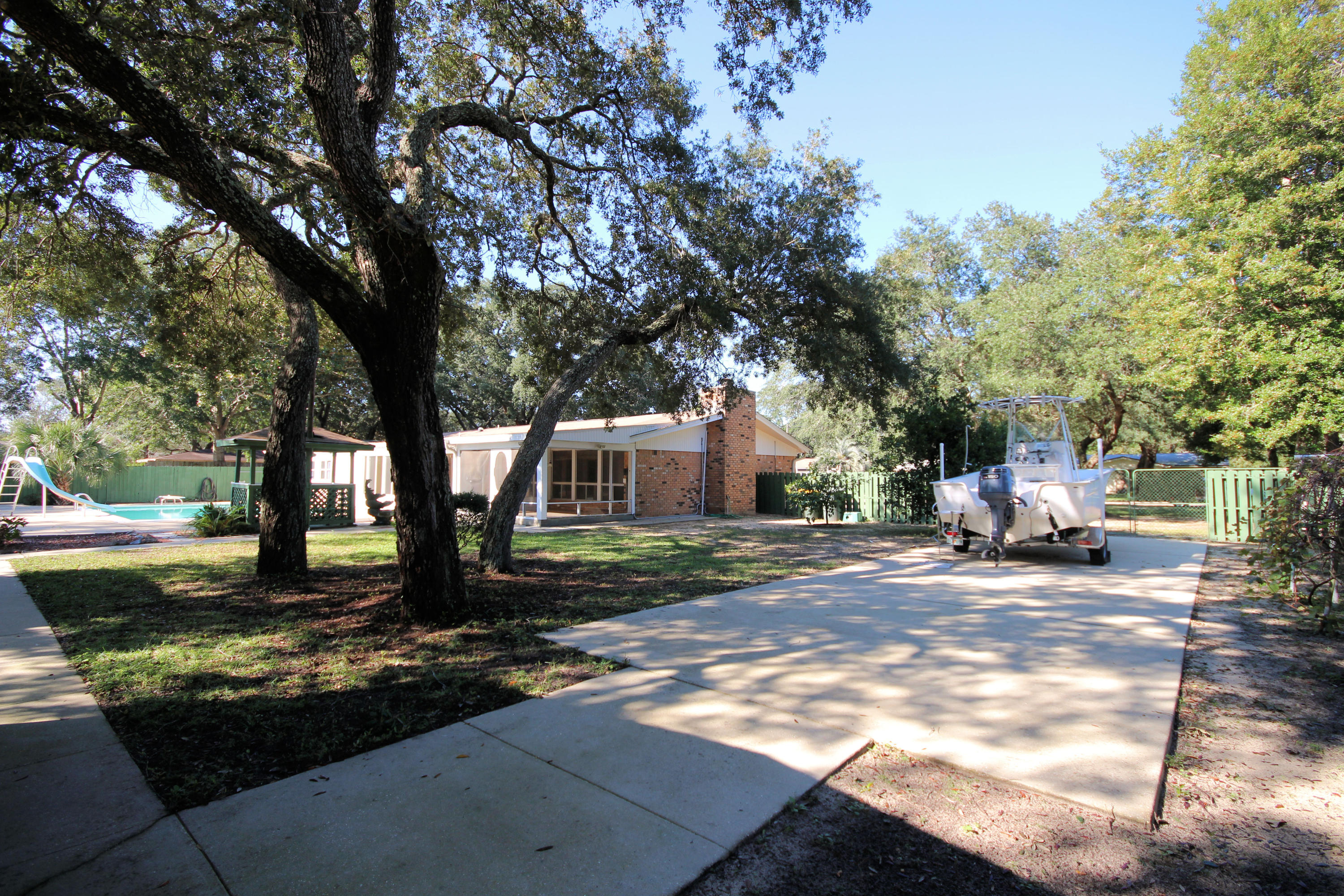 GARNIERS HEIGHTS 1ST ADDN - Residential