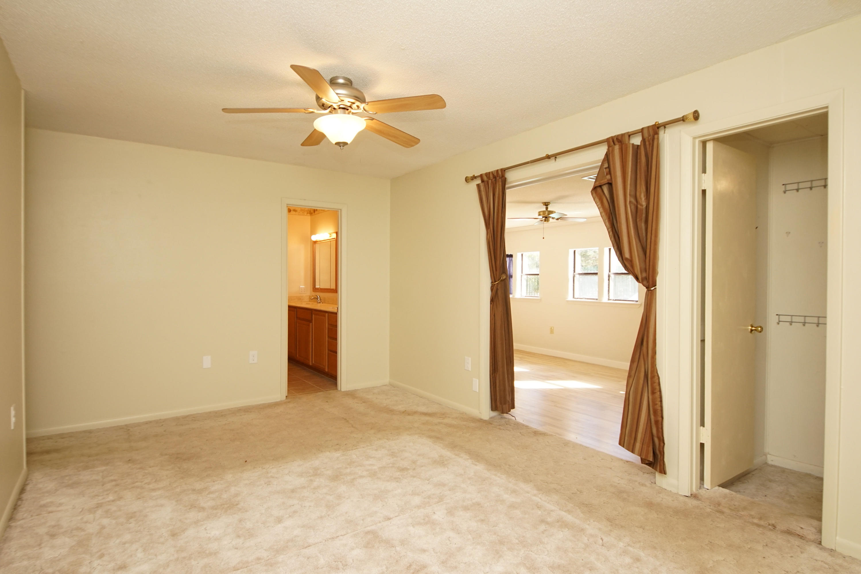 GARNIERS HEIGHTS 1ST ADDN - Residential