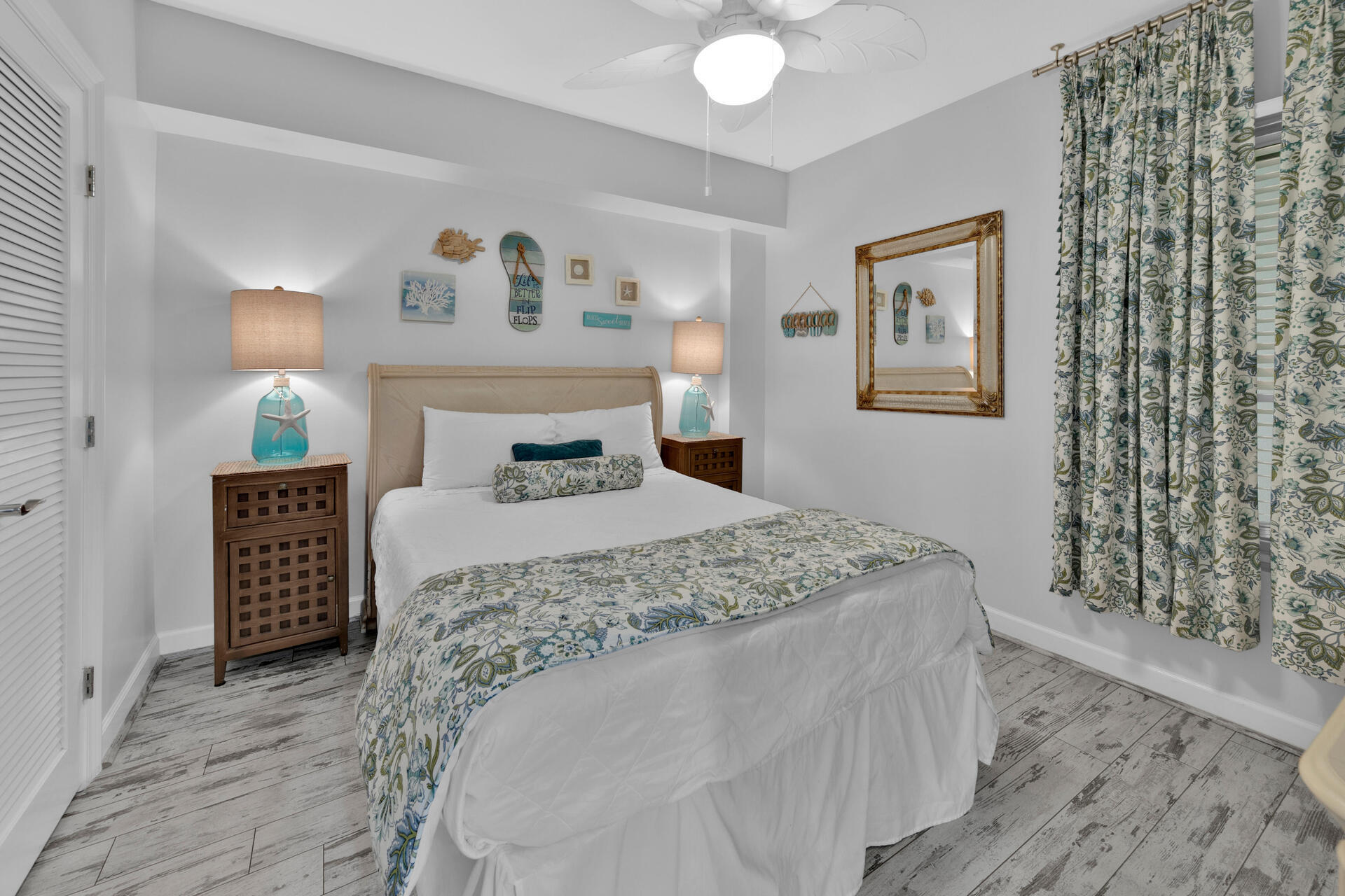 STERLING SHORES - Residential