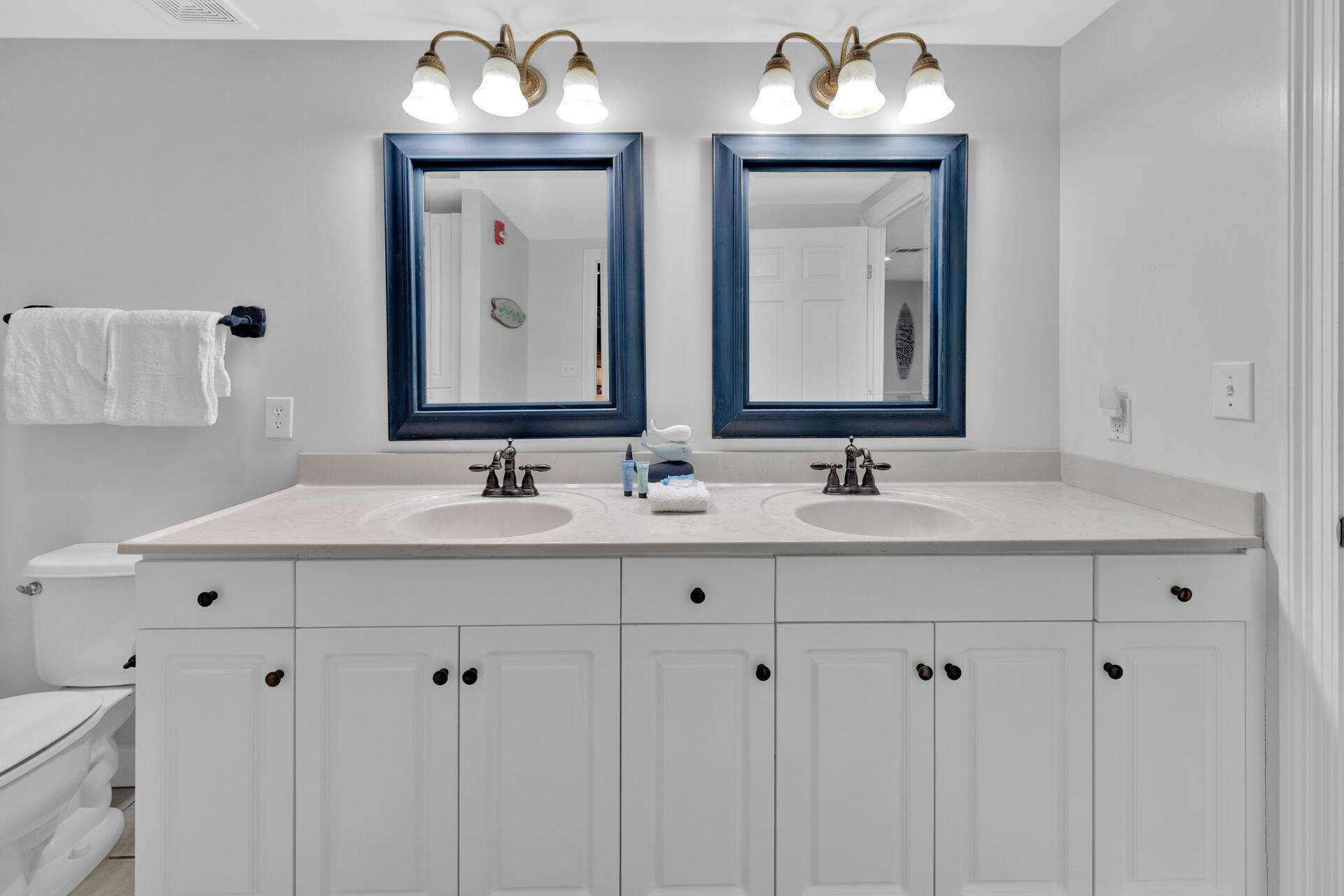 STERLING SHORES - Residential