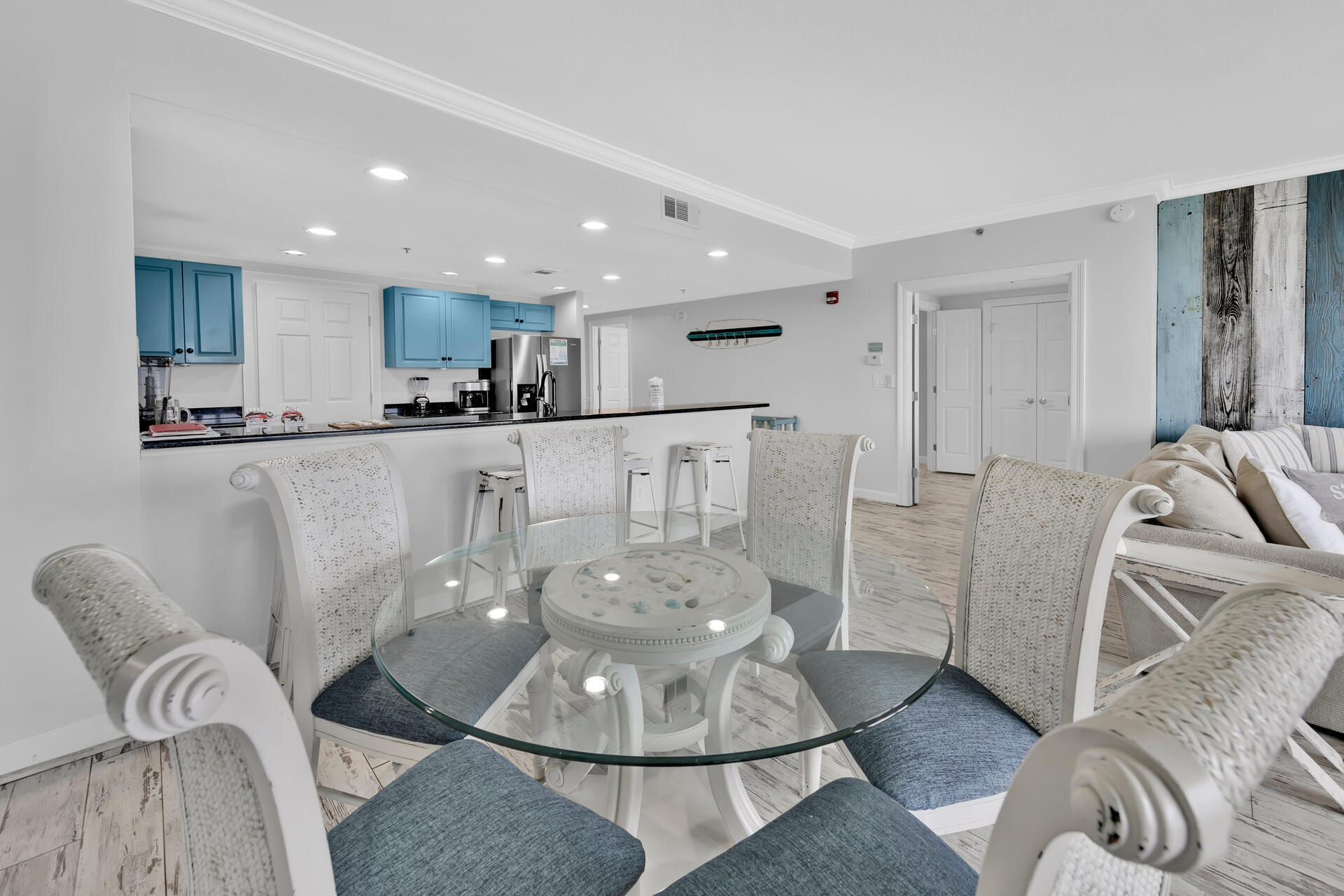 STERLING SHORES - Residential