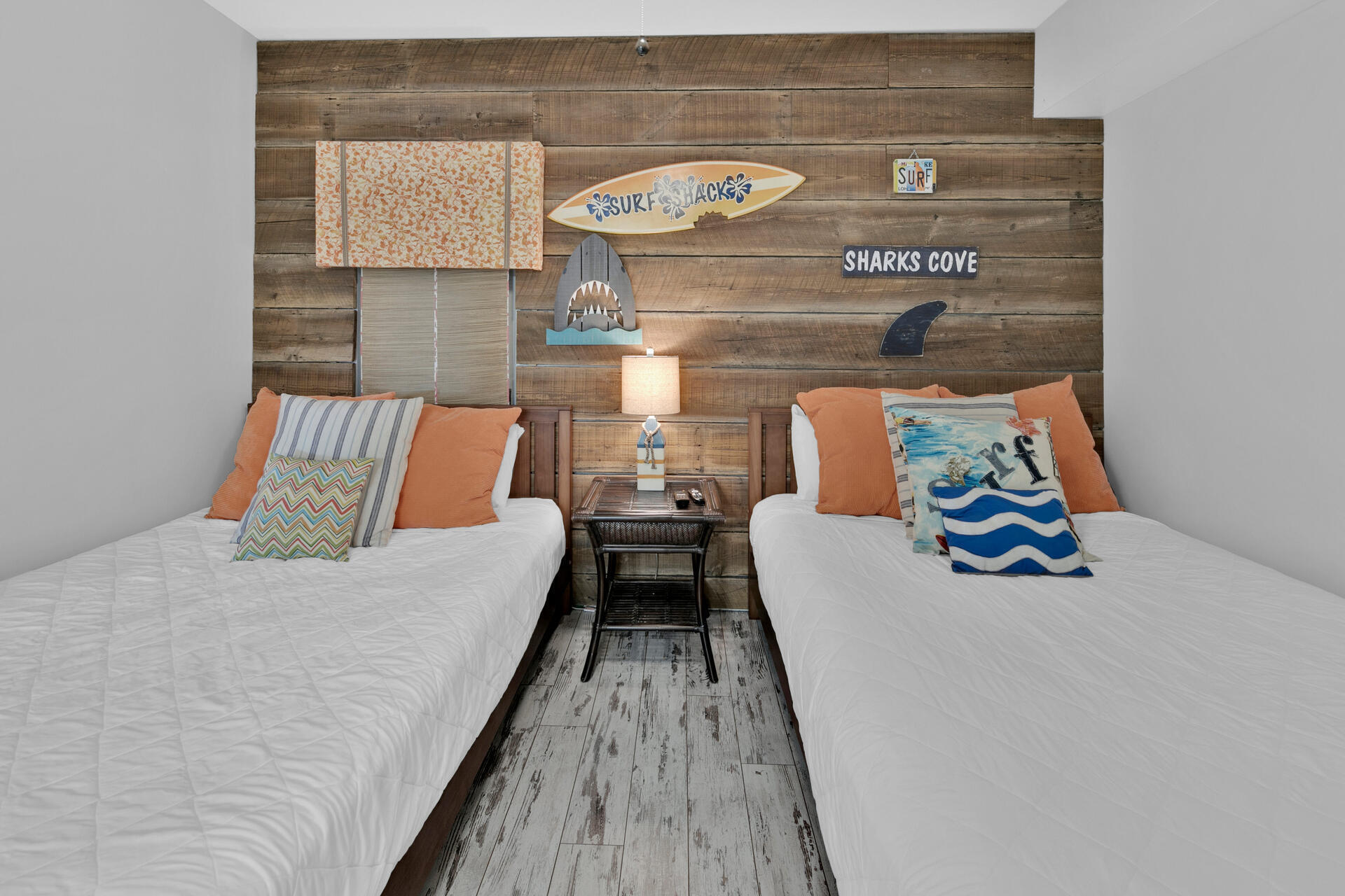 STERLING SHORES - Residential