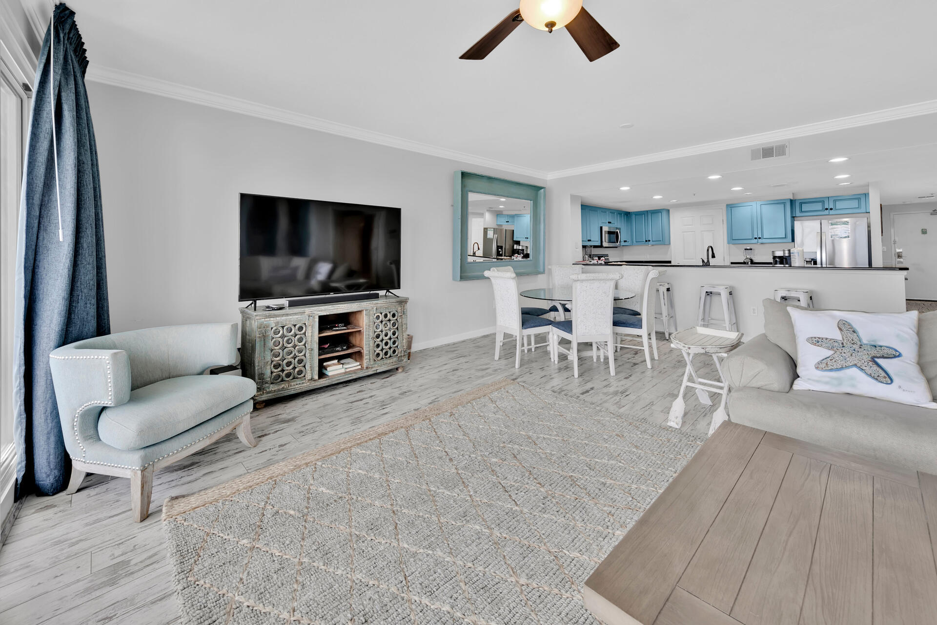 STERLING SHORES - Residential