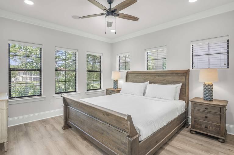 VILLA LAGO - Residential