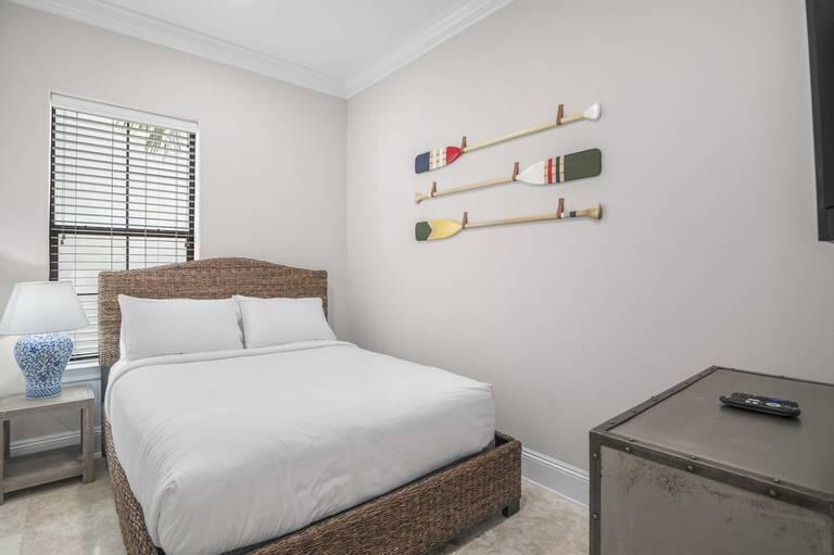 VILLA LAGO - Residential