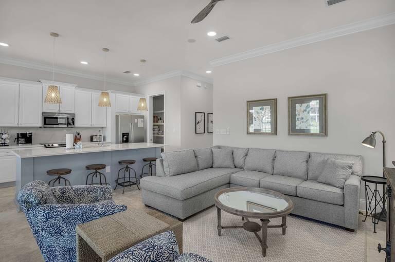 VILLA LAGO - Residential