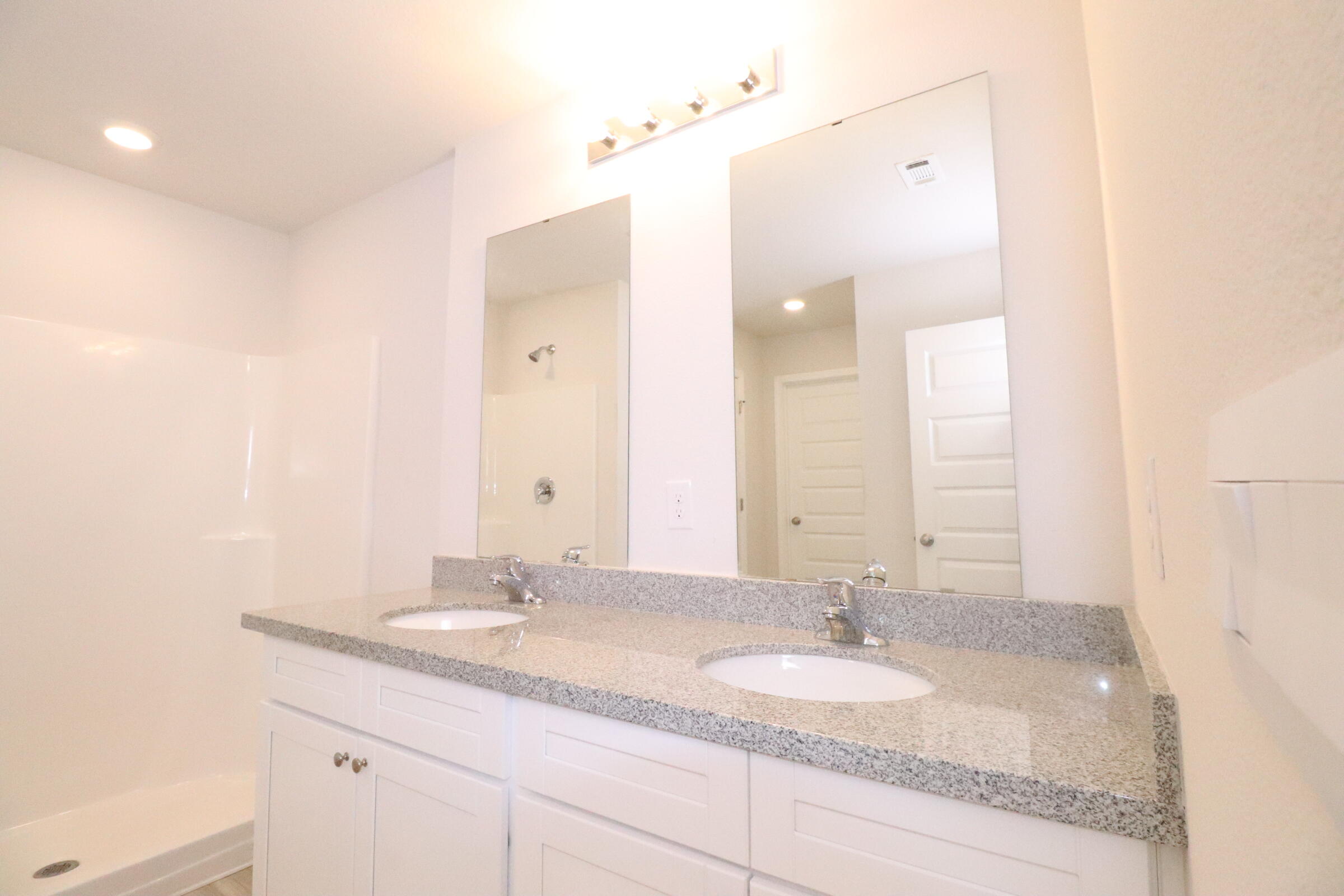 Royal Estates - Residential Lease