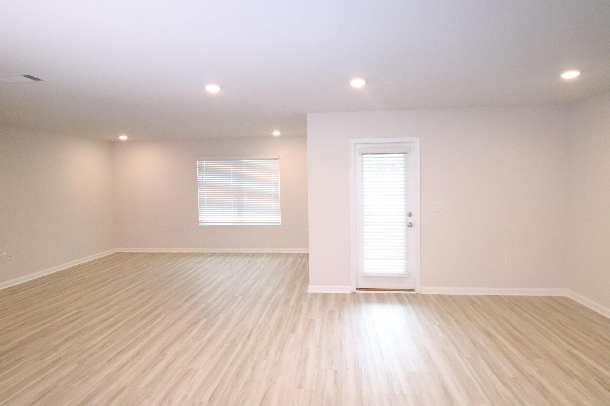 Royal Estates - Residential Lease