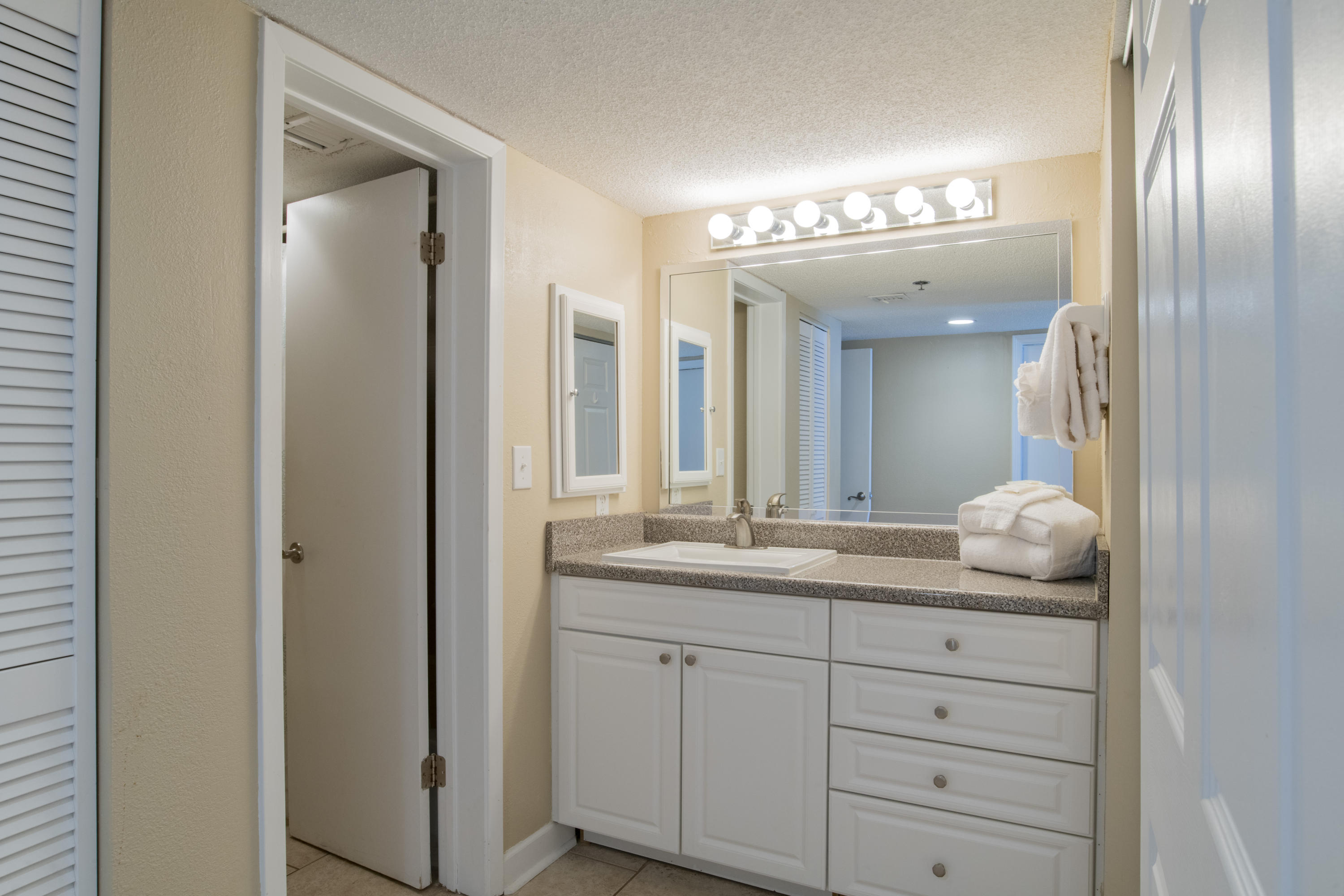 PERDIDO SUN CONDO PH 1 - Residential