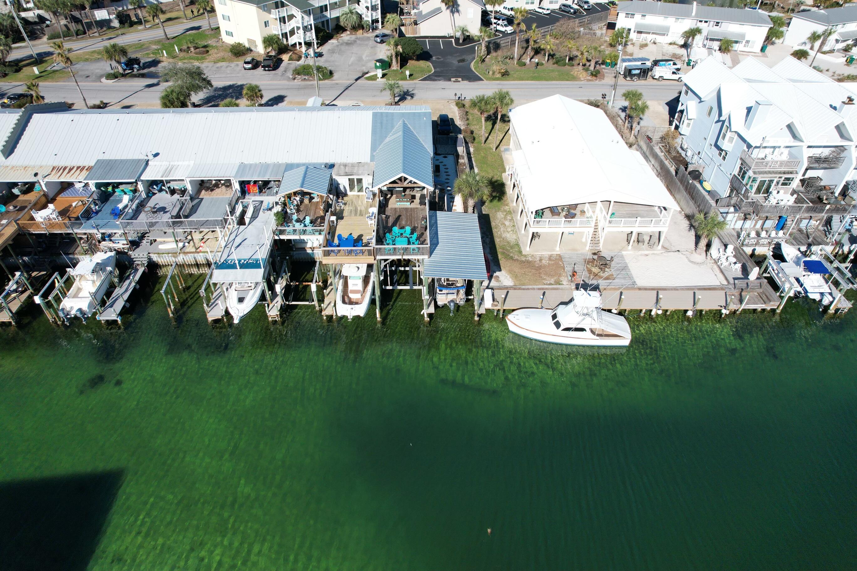 HOLIDAY ISLE - Residential