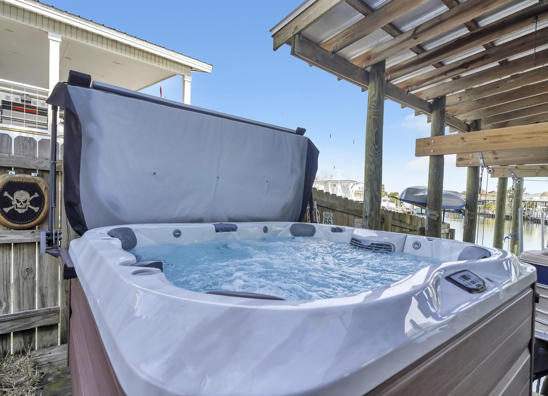 HOLIDAY ISLE - Residential