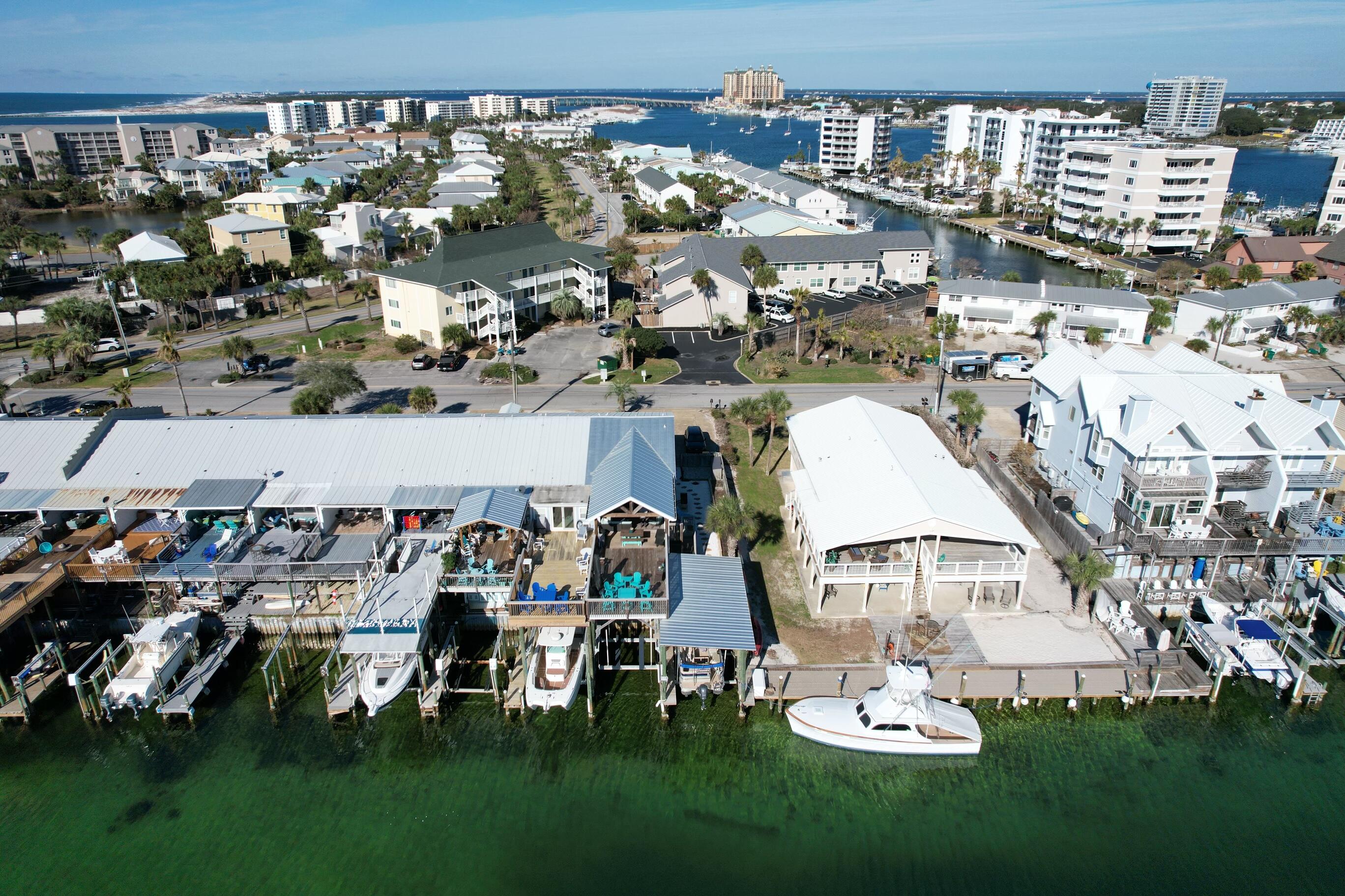 HOLIDAY ISLE - Residential