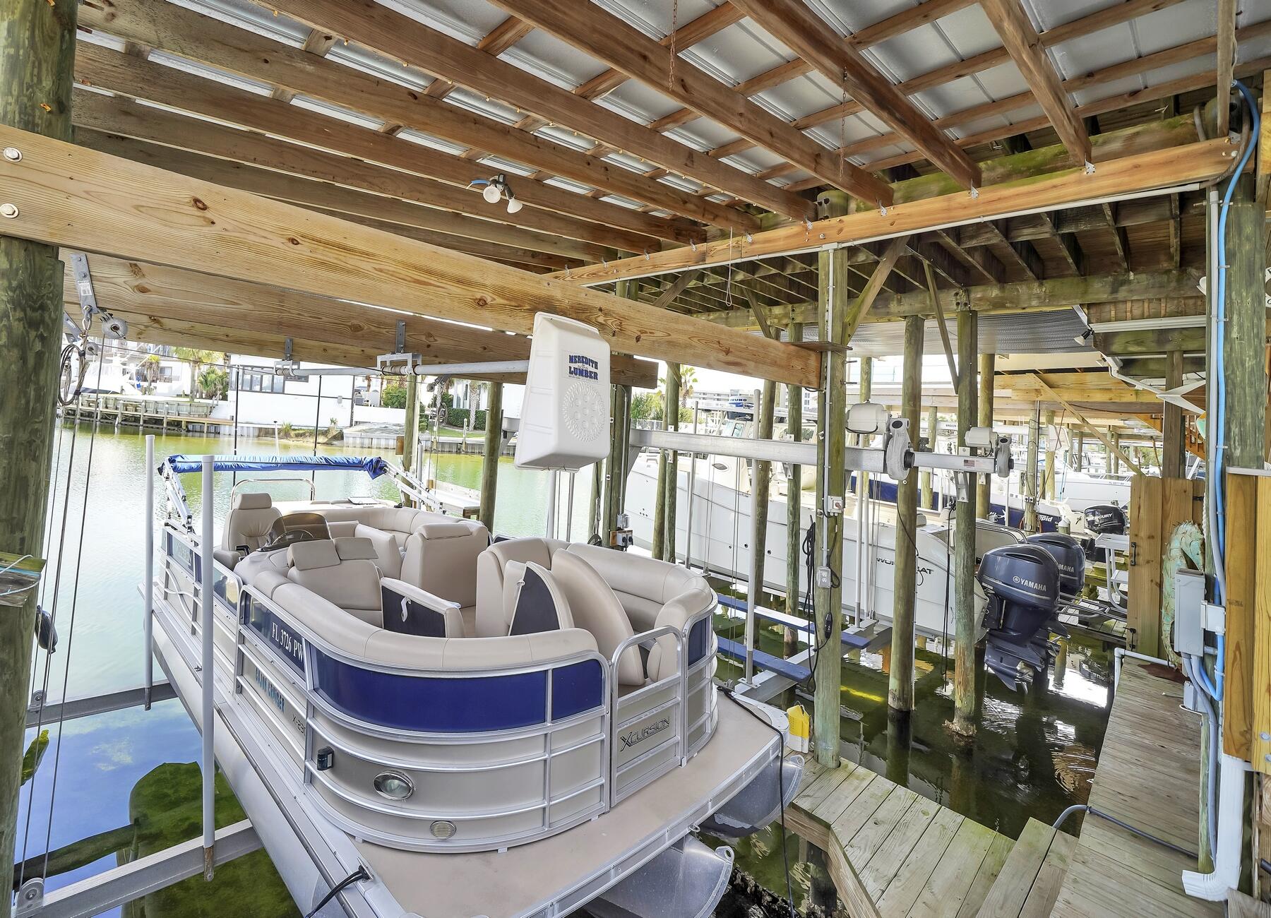 HOLIDAY ISLE - Residential