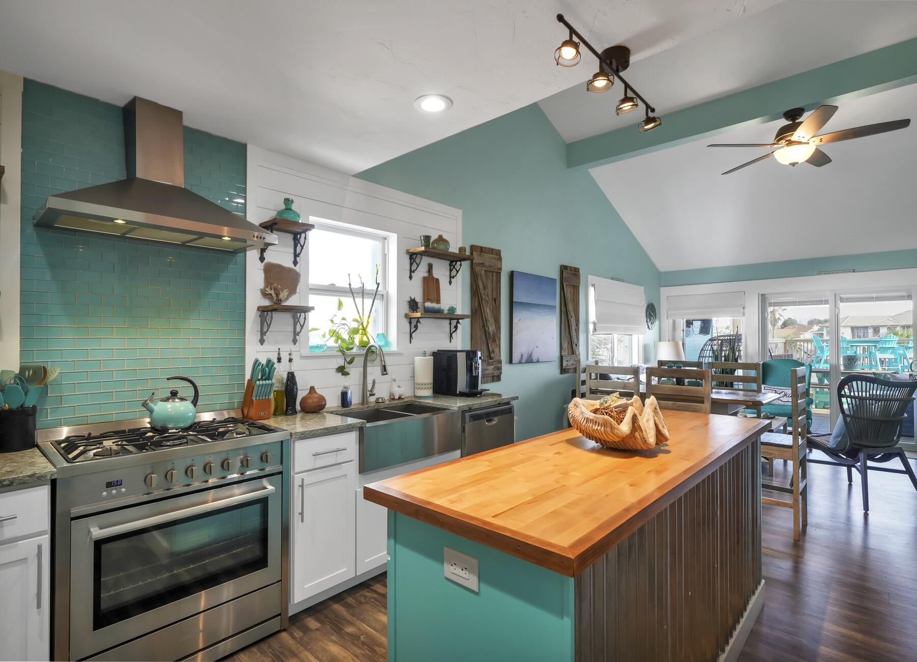 HOLIDAY ISLE - Residential