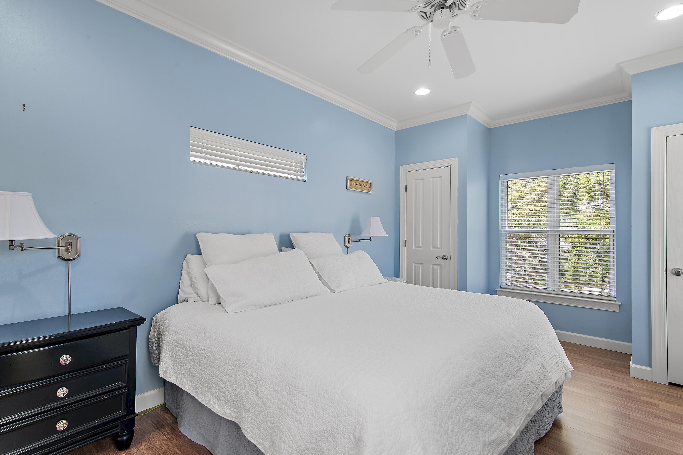 CRYSTAL LAKE II AT SANDESTIN - Residential